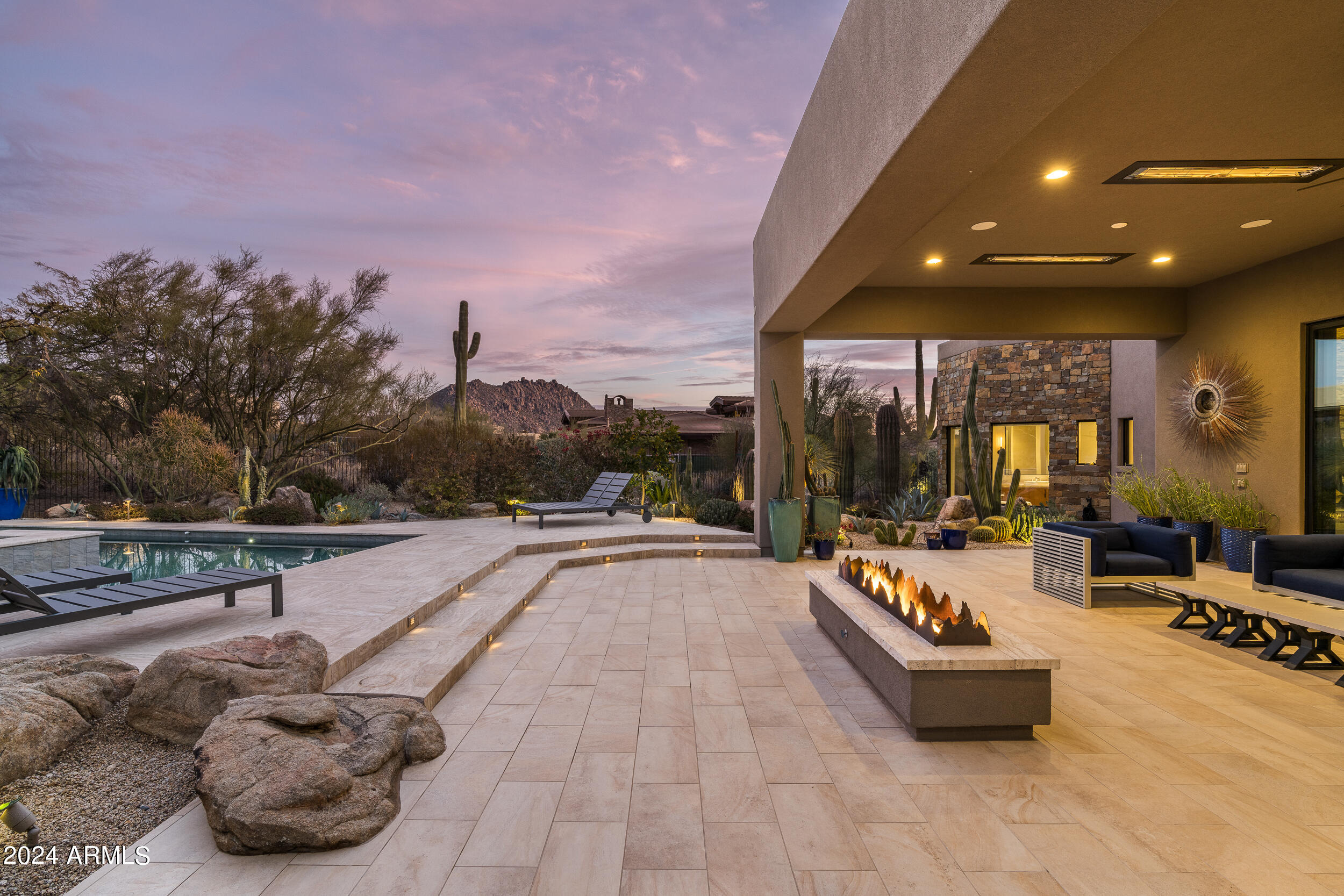 ESTANCIA - Residential