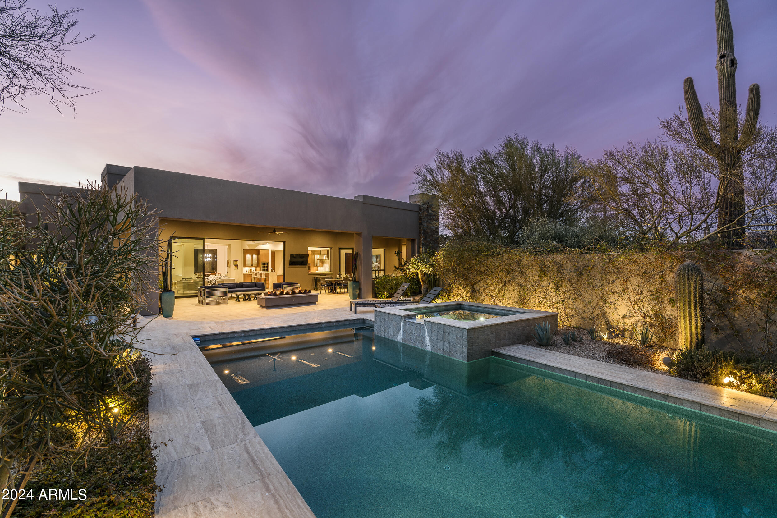 ESTANCIA - Residential