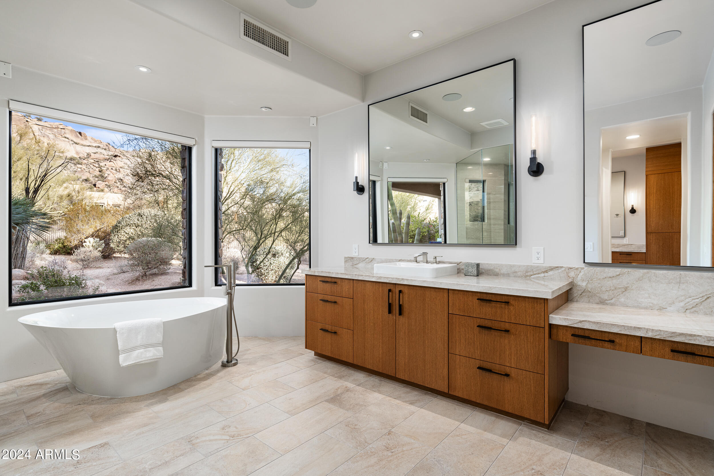ESTANCIA - Residential
