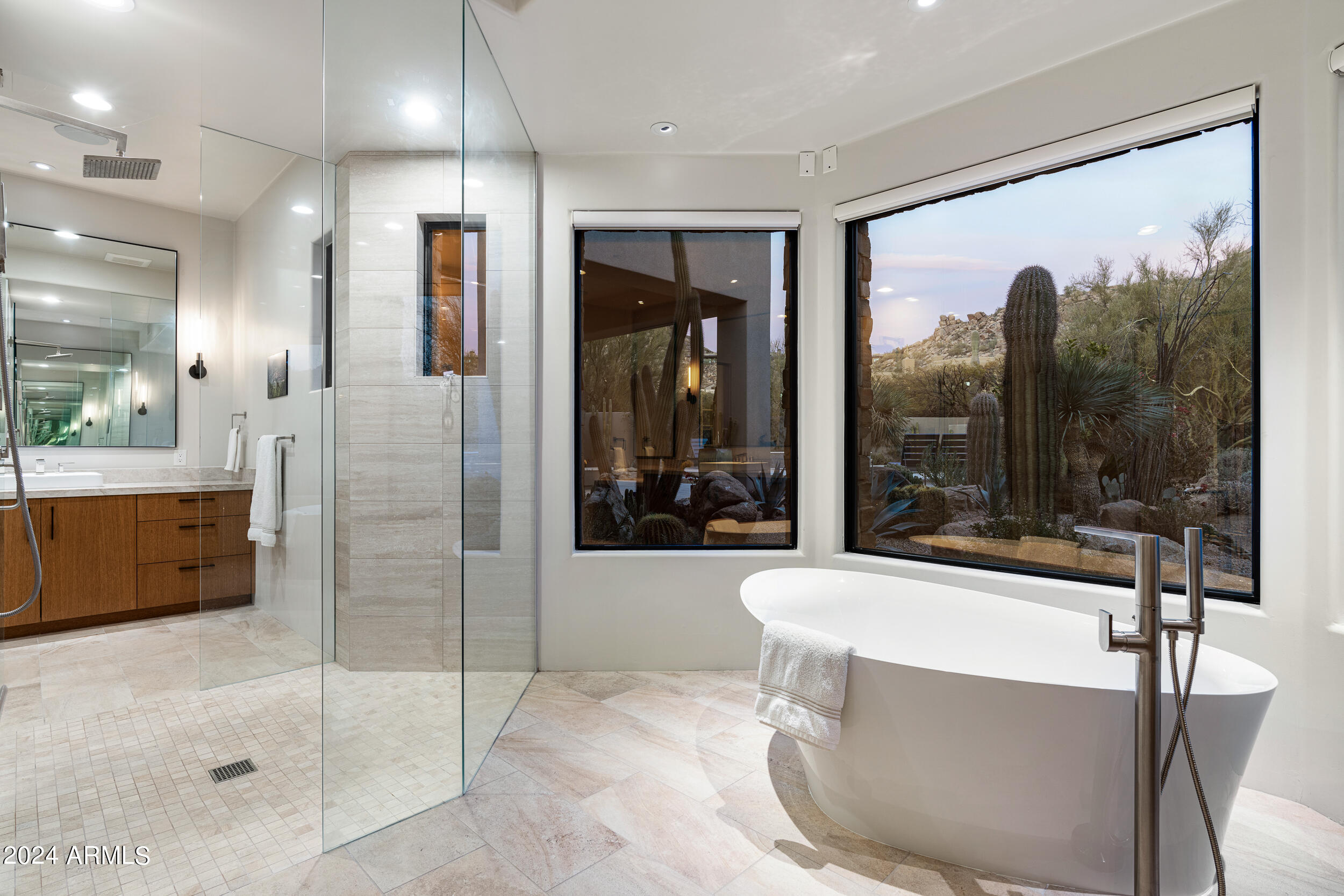 ESTANCIA - Residential