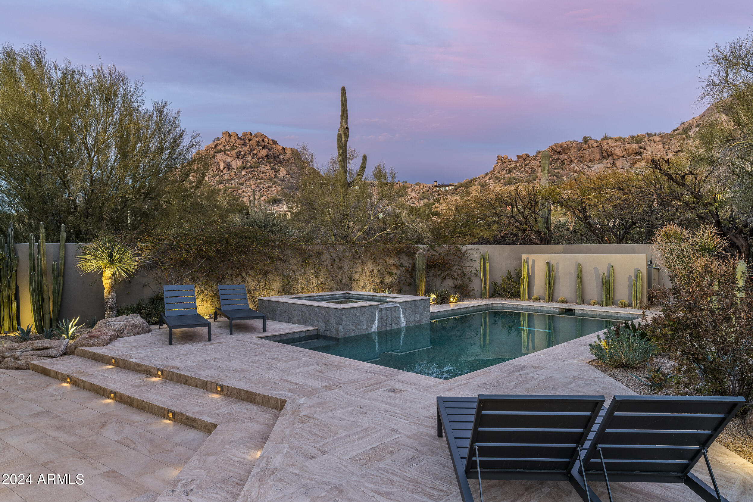 ESTANCIA - Residential