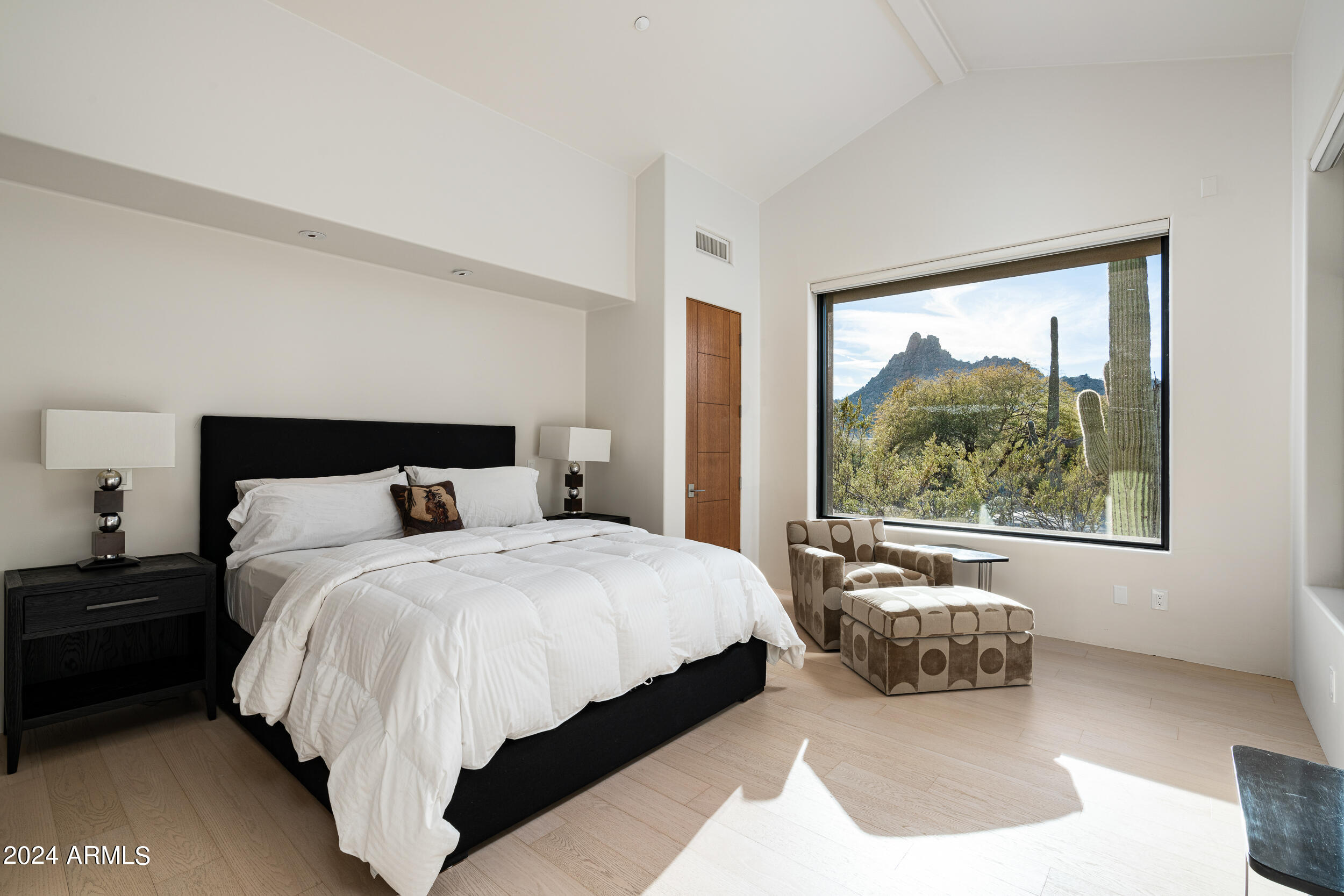 ESTANCIA - Residential