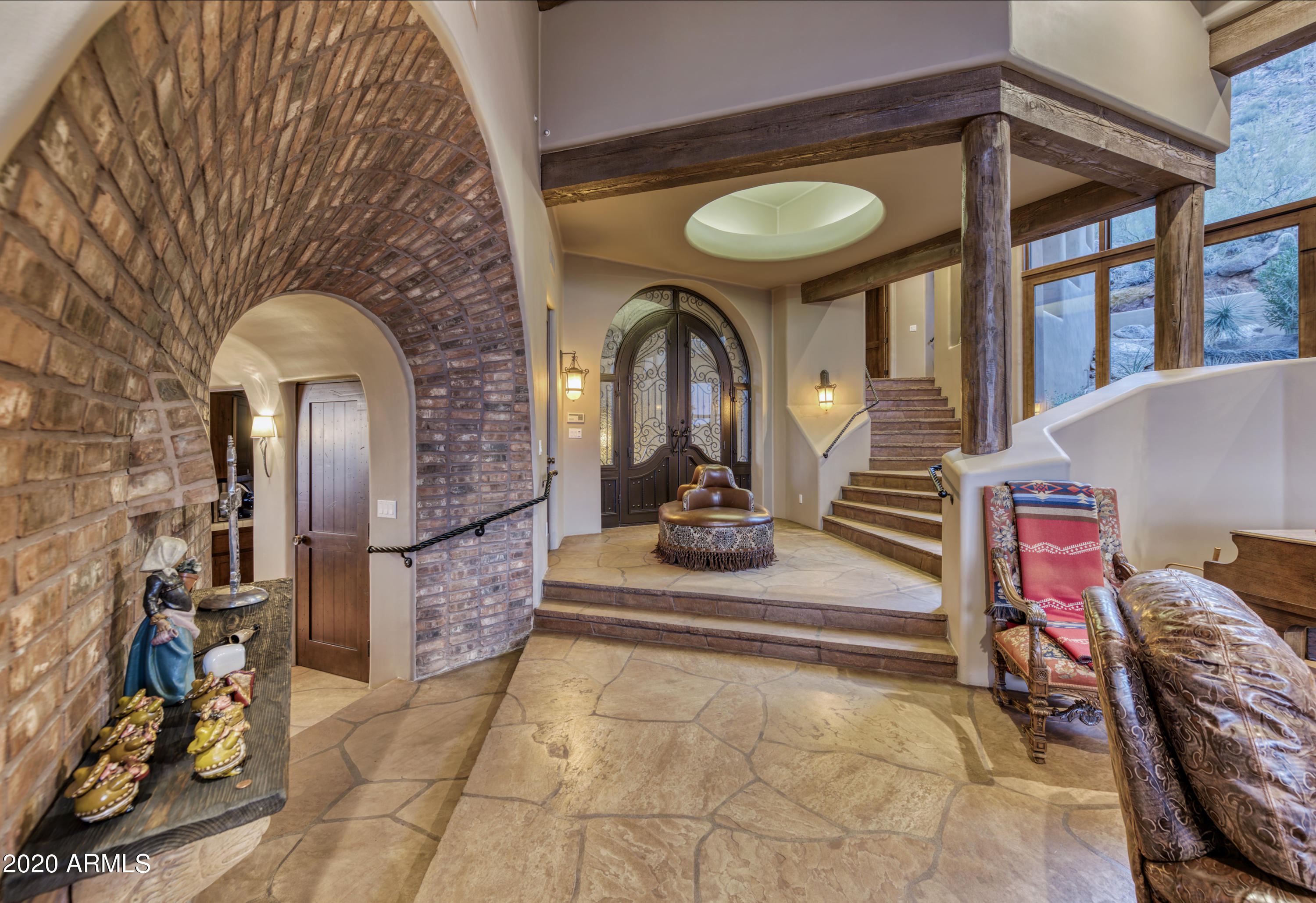 CAMELBACK MOUNTAIN VIEWS - Residential