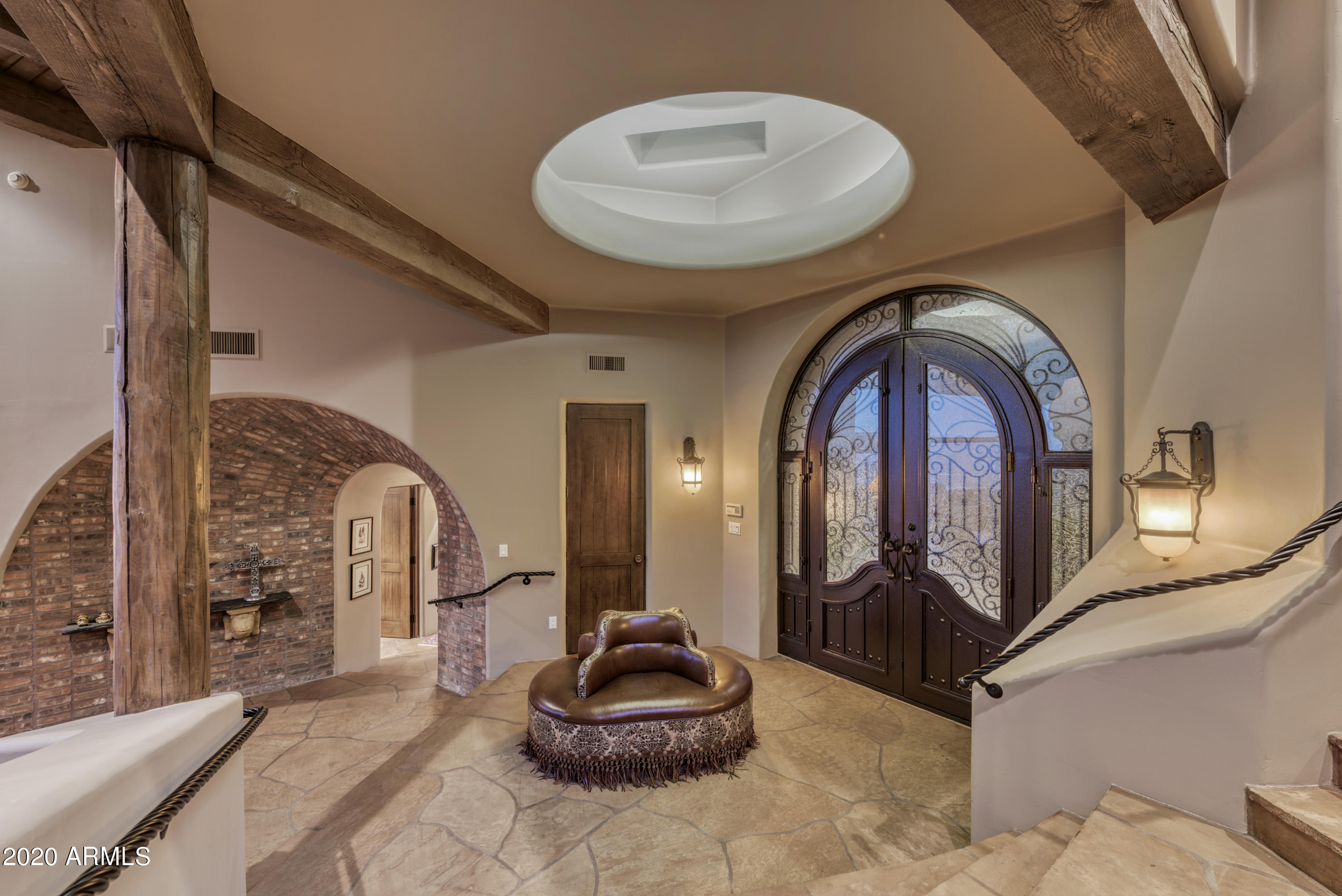 CAMELBACK MOUNTAIN VIEWS - Residential