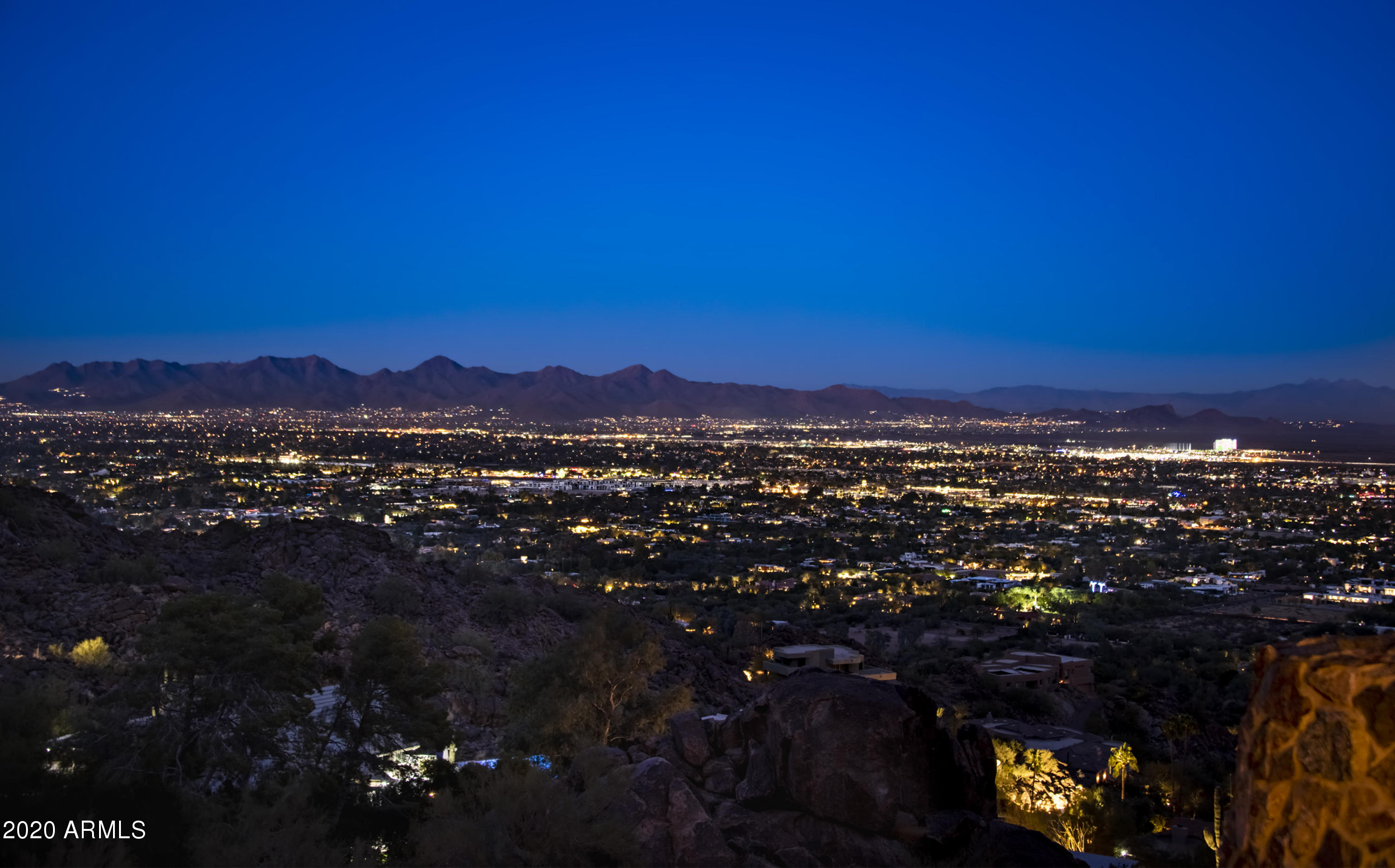 CAMELBACK MOUNTAIN VIEWS - Residential