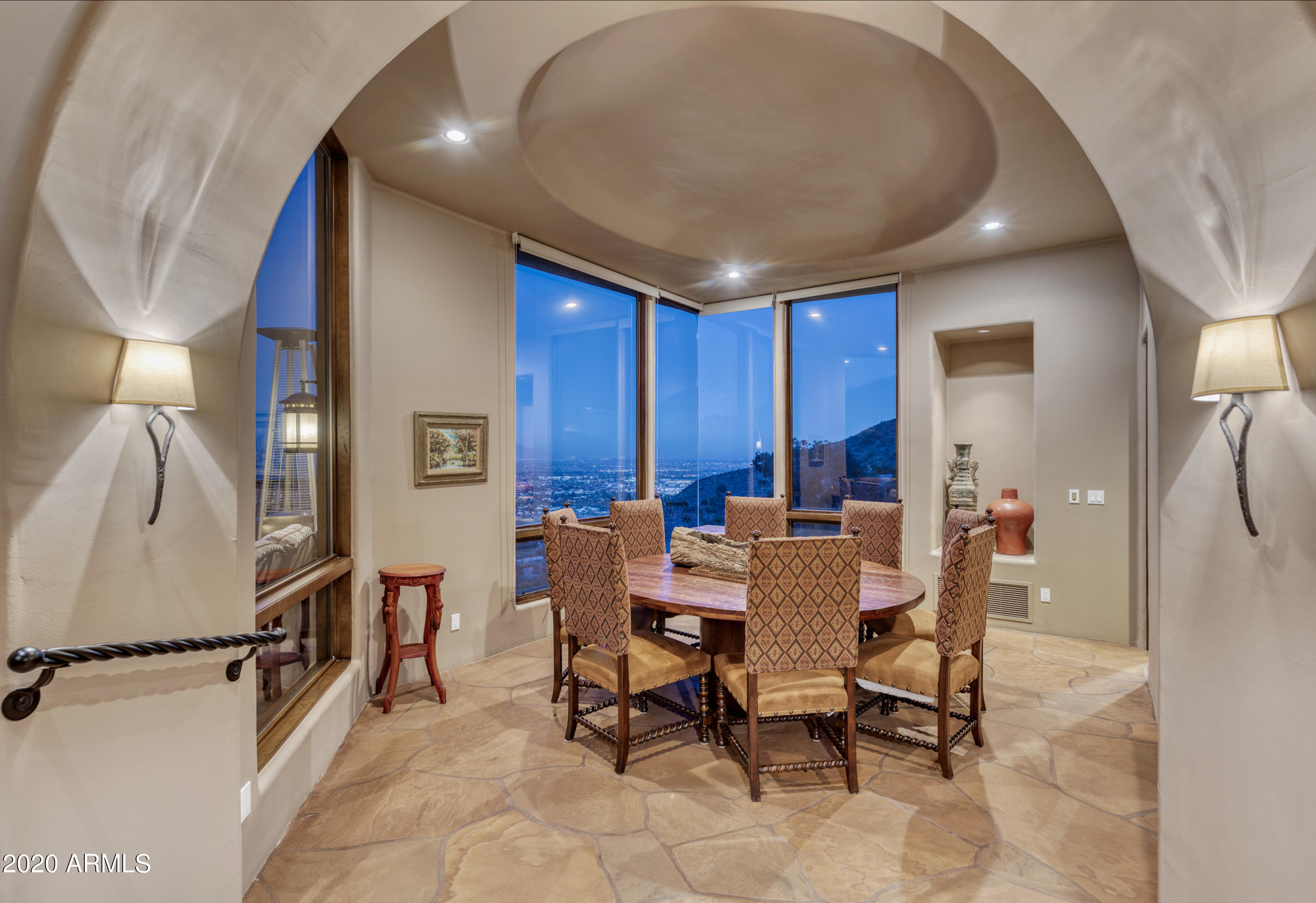 CAMELBACK MOUNTAIN VIEWS - Residential