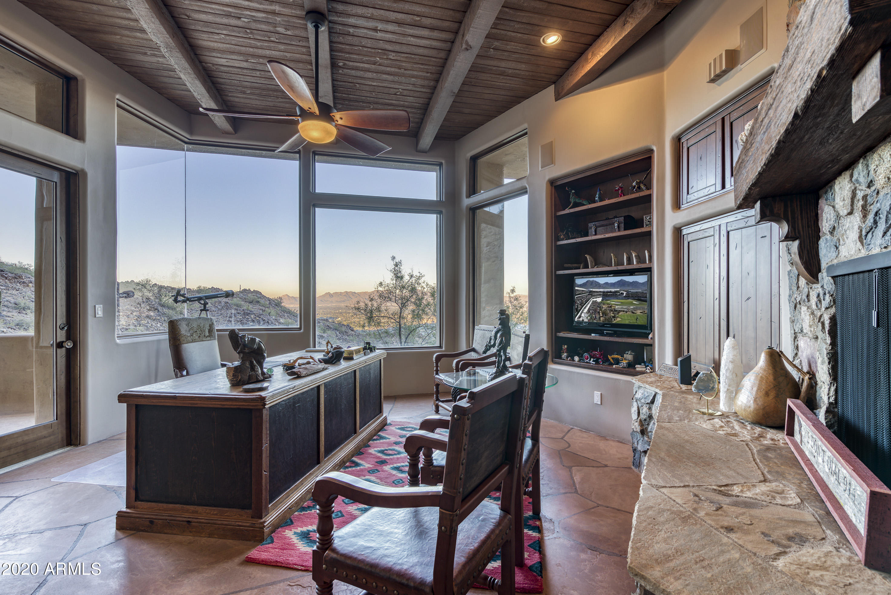 CAMELBACK MOUNTAIN VIEWS - Residential