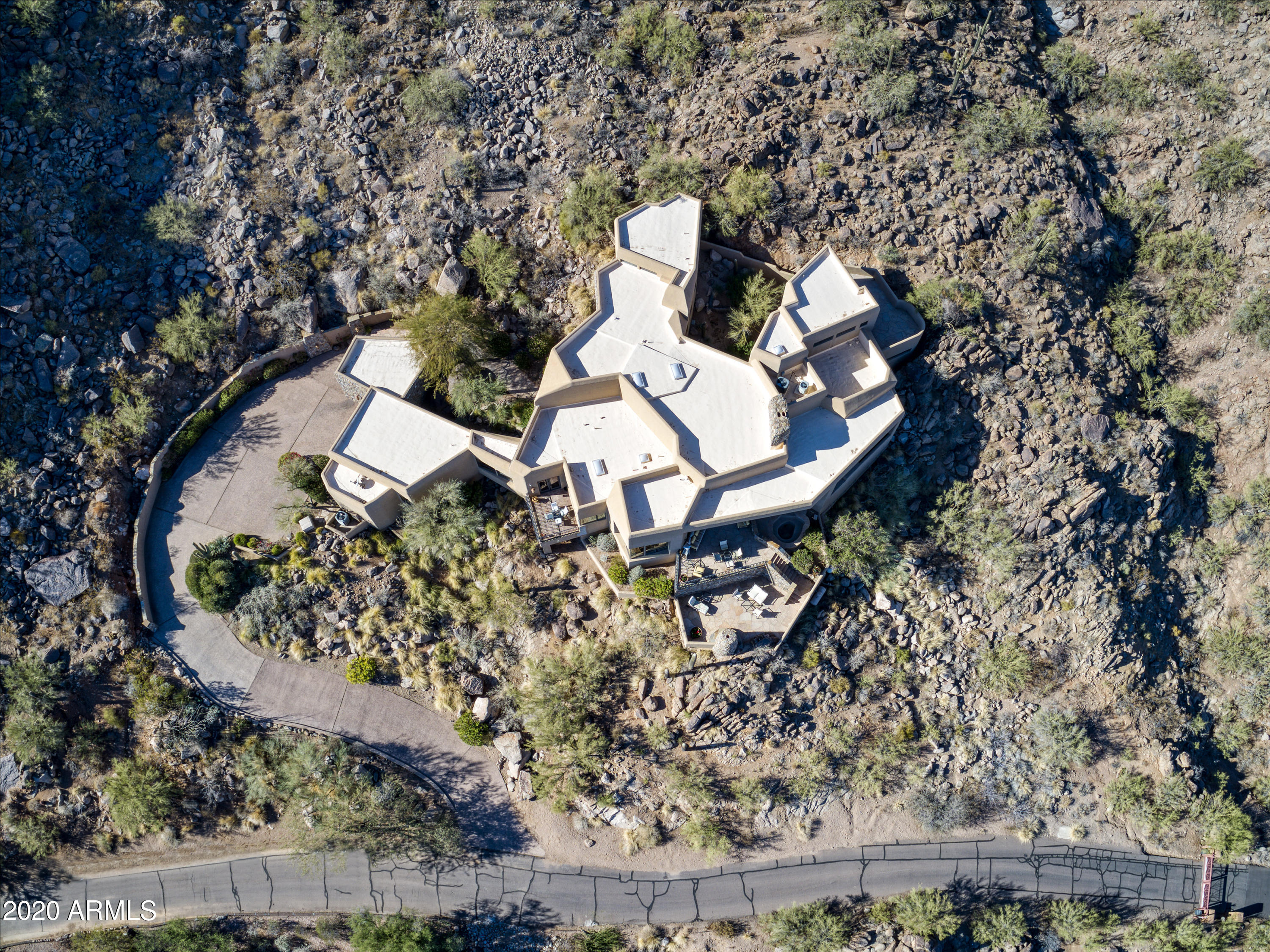 CAMELBACK MOUNTAIN VIEWS - Residential
