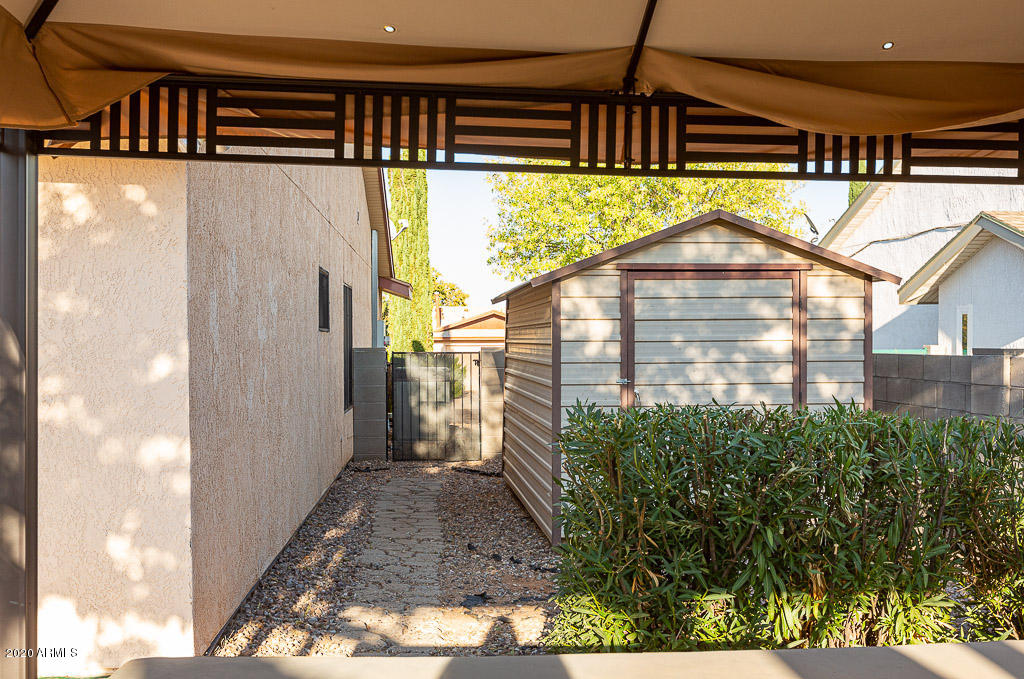 SUMMIT MEADOWS - Residential