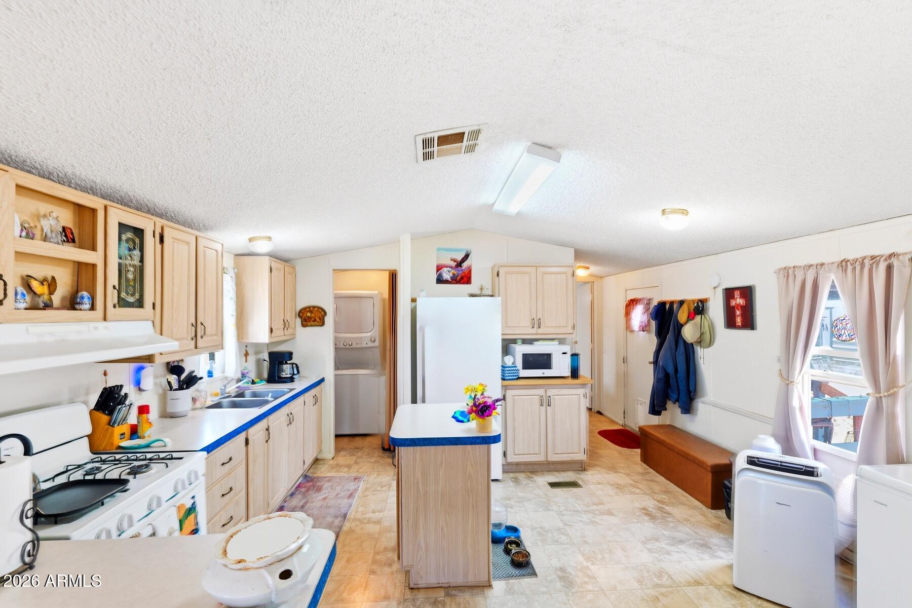 WHETSTONE MESA ESTATES 5 - Residential