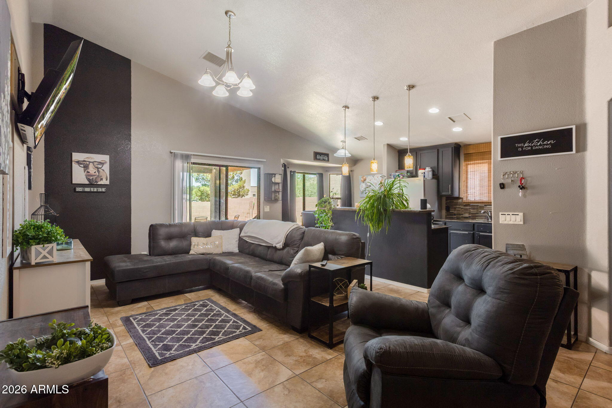 CAMPSTONE - Residential