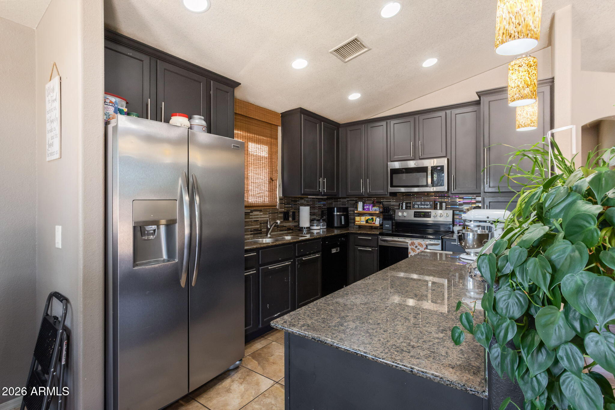 CAMPSTONE - Residential