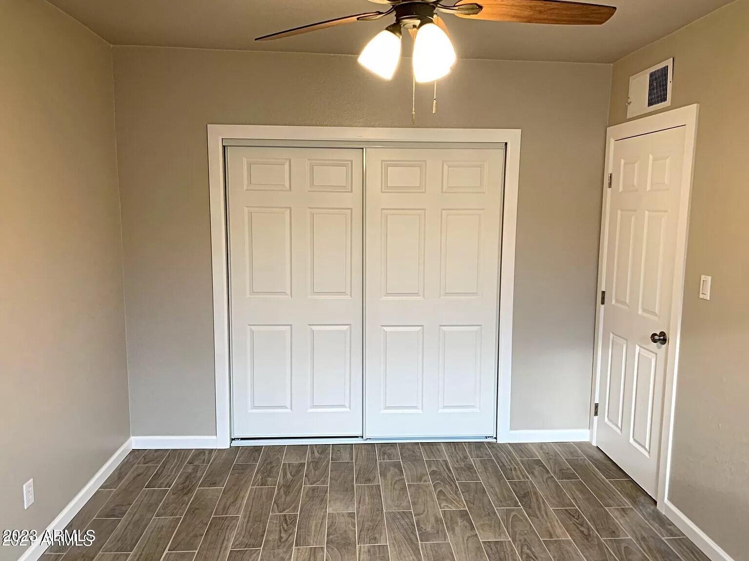 THE MEADOWS - Residential Lease