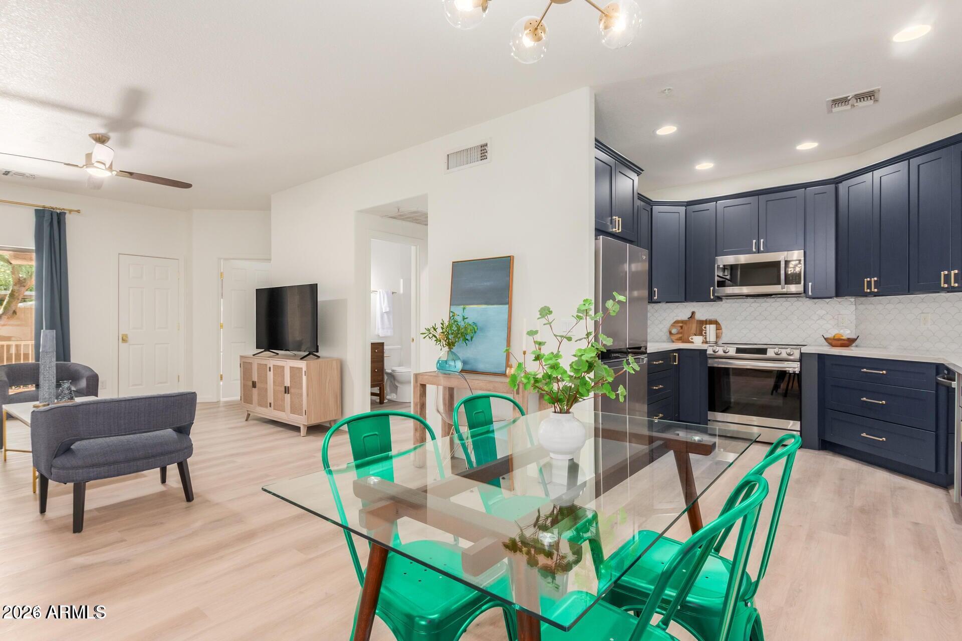 HORIZON VILLAS CONDOMINIUMS AMD - Residential