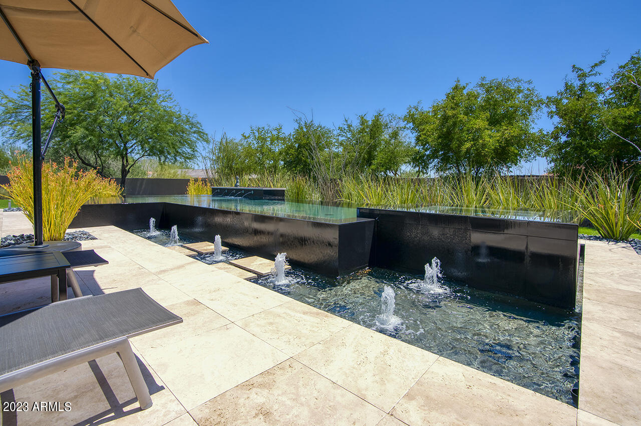 PINNACLE PEAK PLACE - Residential