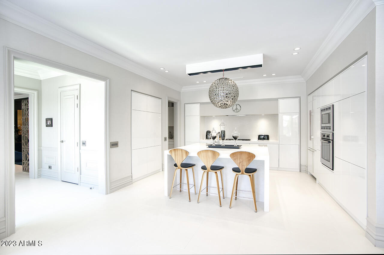 PINNACLE PEAK PLACE - Residential