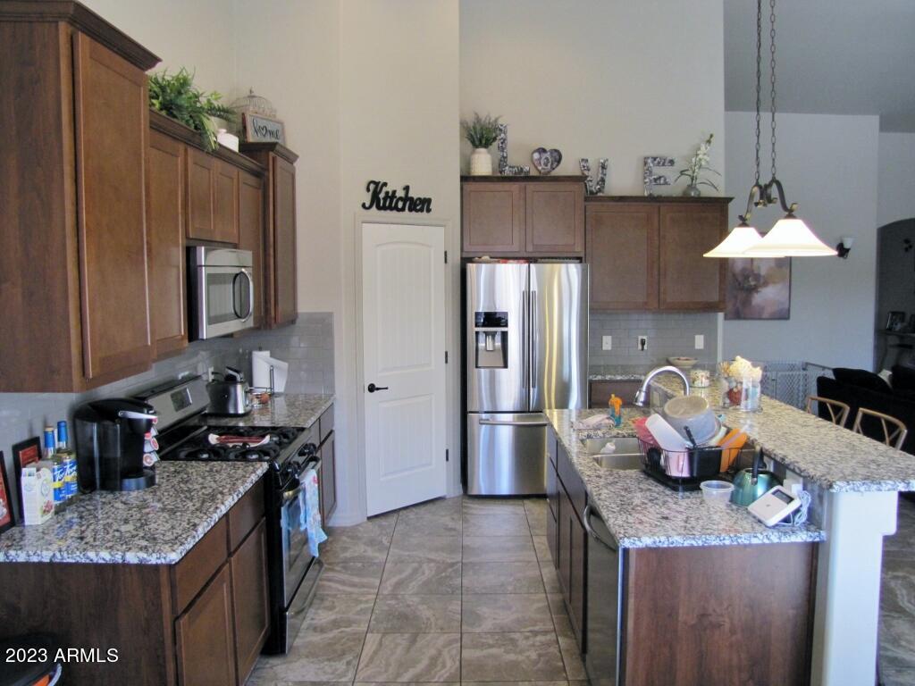 MESA VERDE ESTATES - Residential