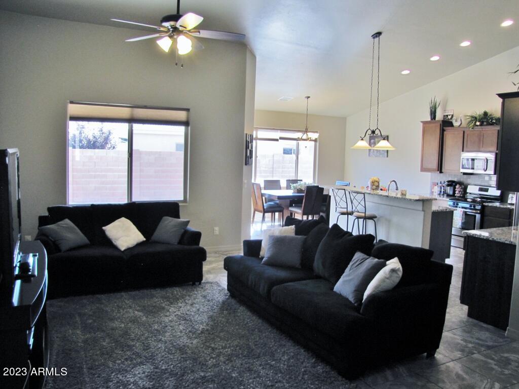 MESA VERDE ESTATES - Residential