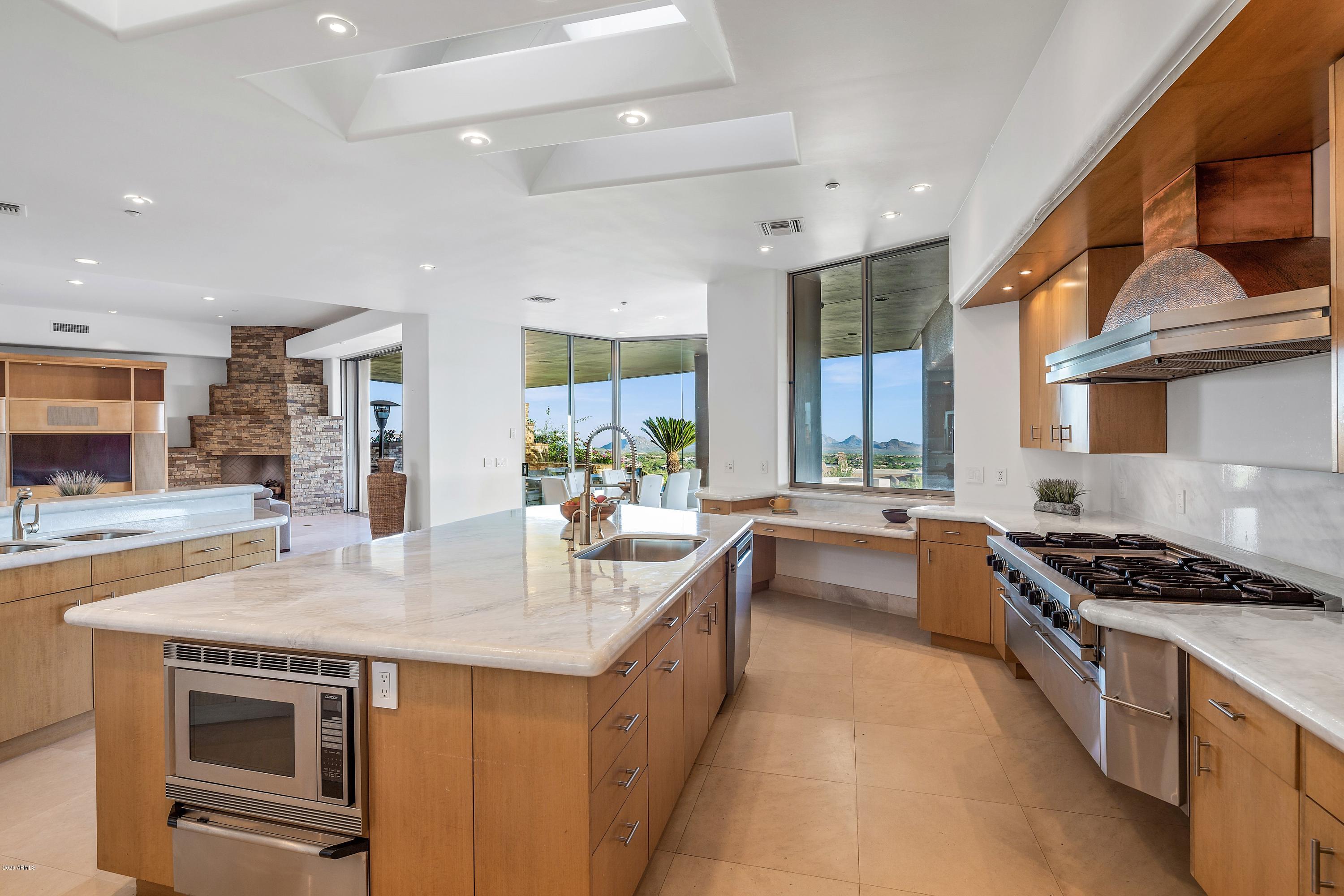 DESERT MOUNTAIN - Residential