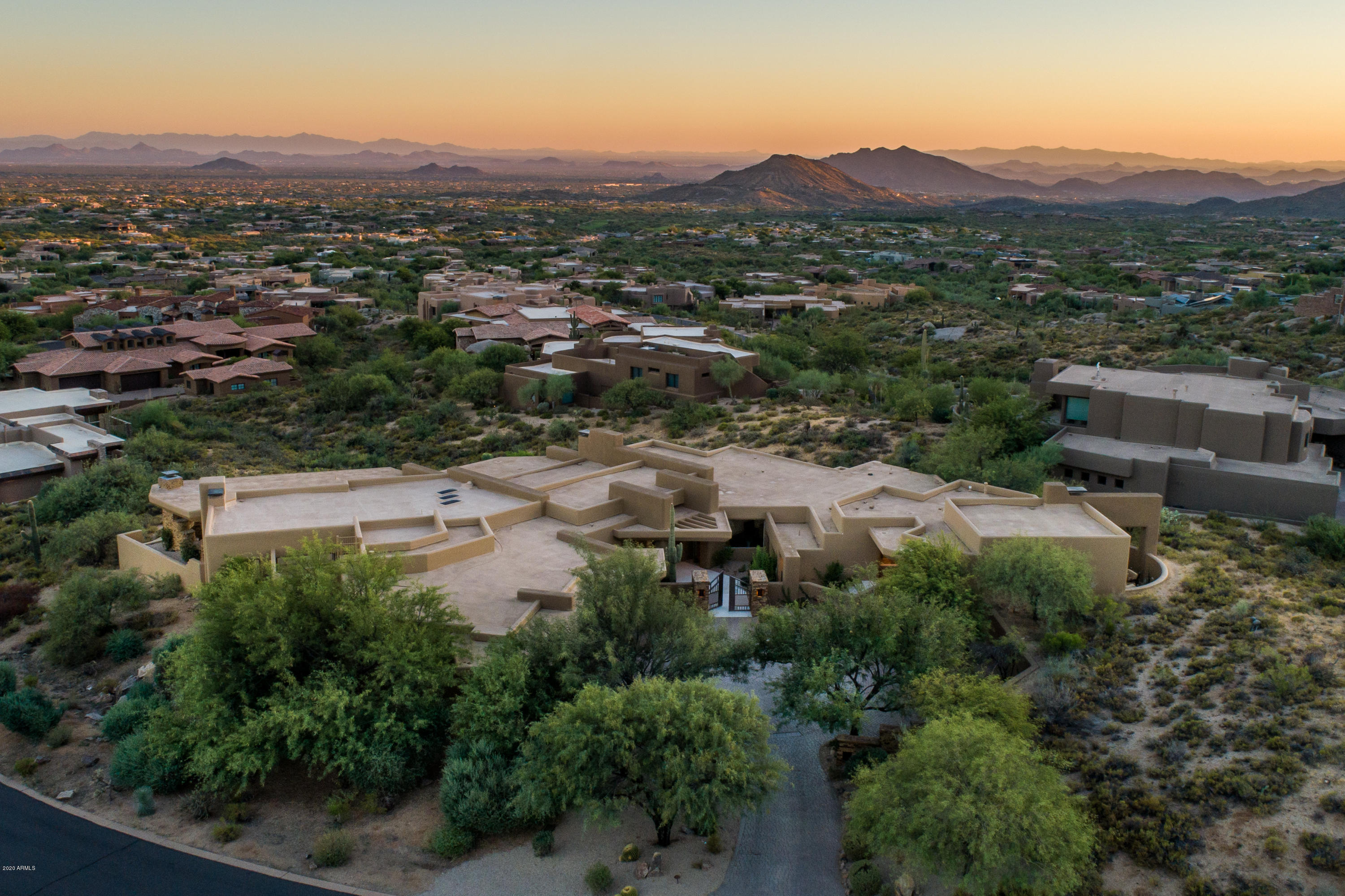 DESERT MOUNTAIN - Residential