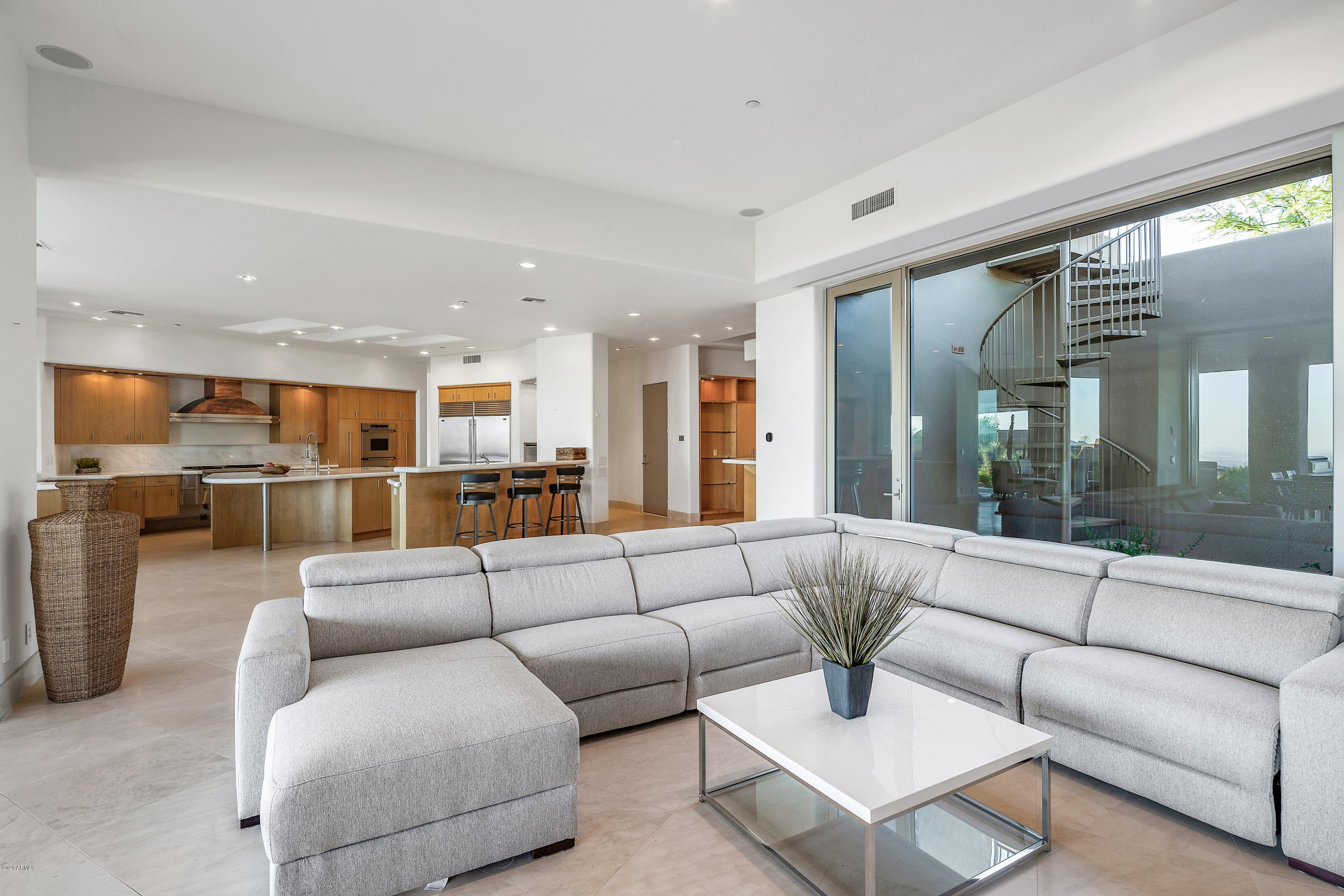DESERT MOUNTAIN - Residential