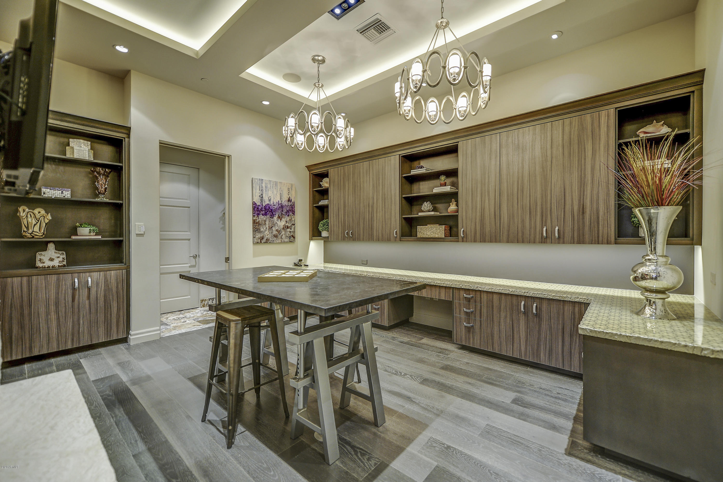 Chateau on Central - Residential