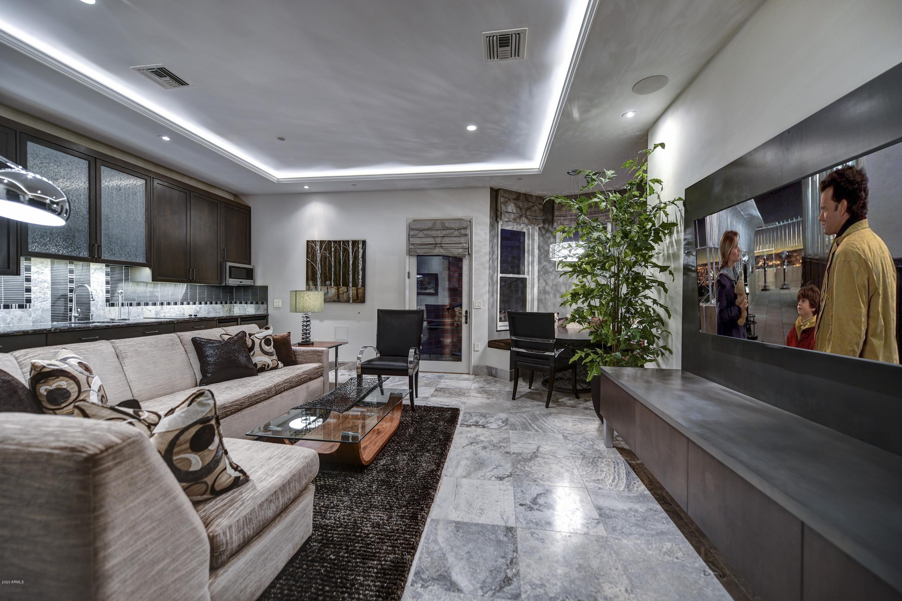 Chateau on Central - Residential