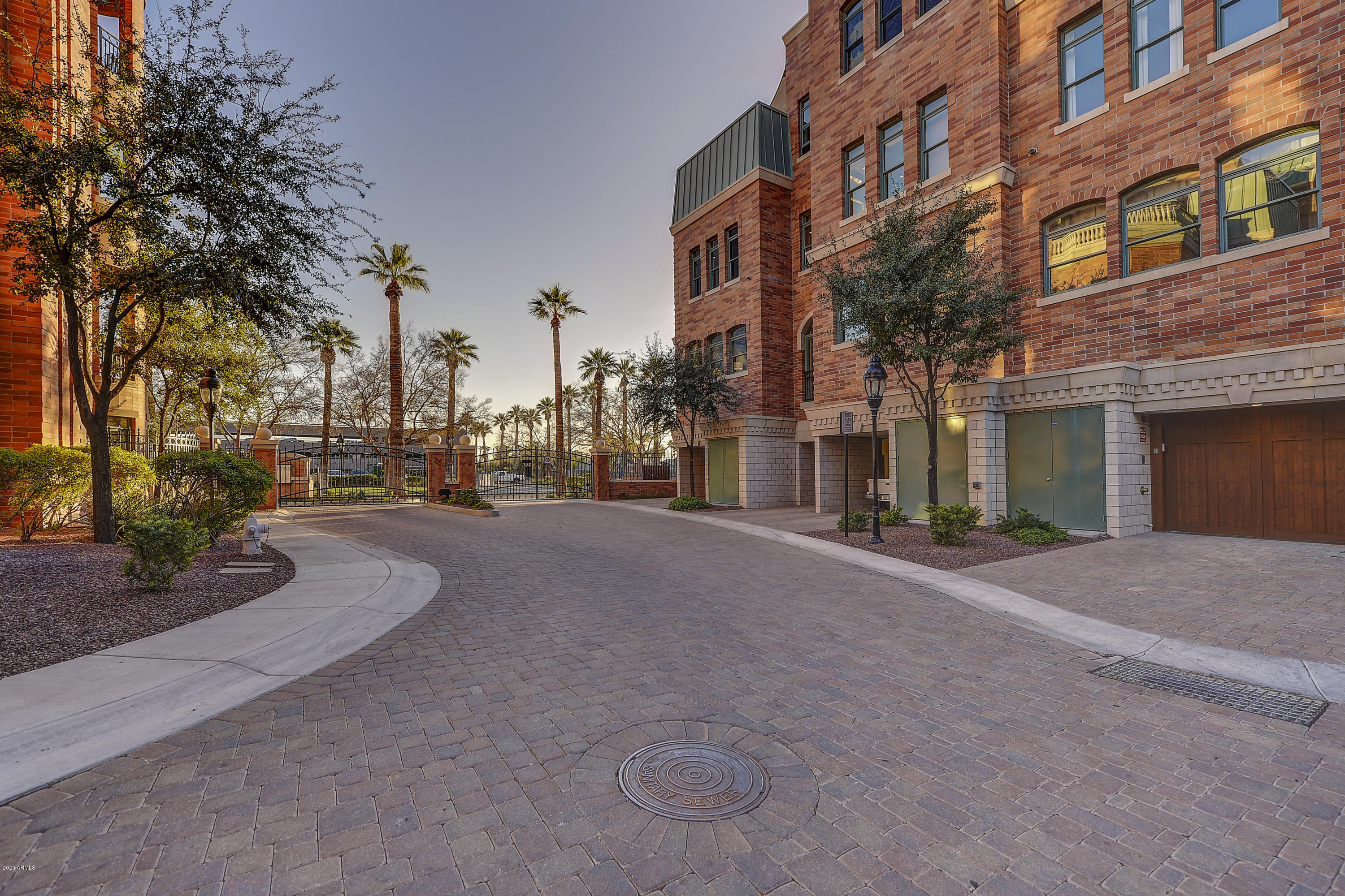 Chateau on Central - Residential