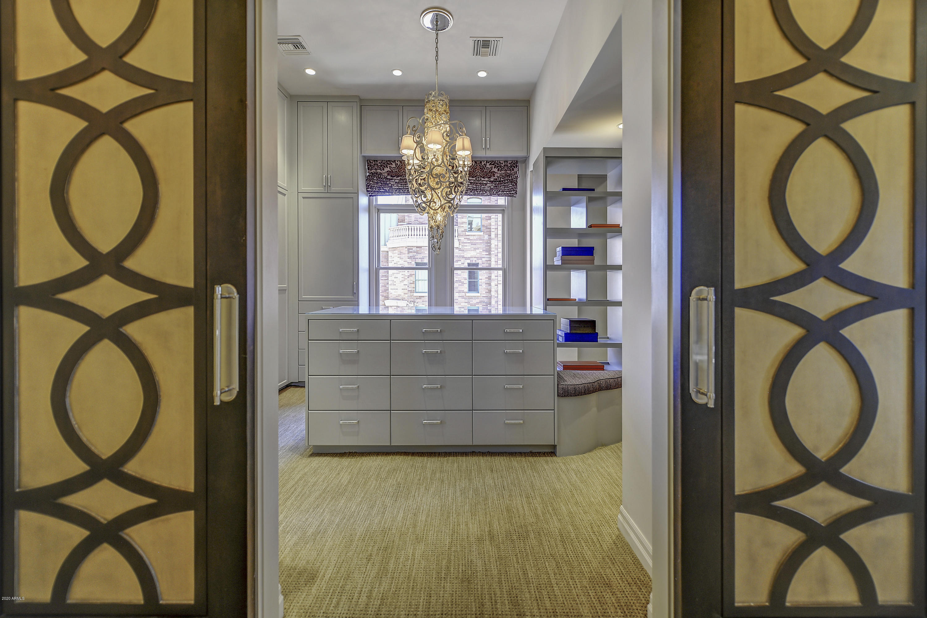 Chateau on Central - Residential