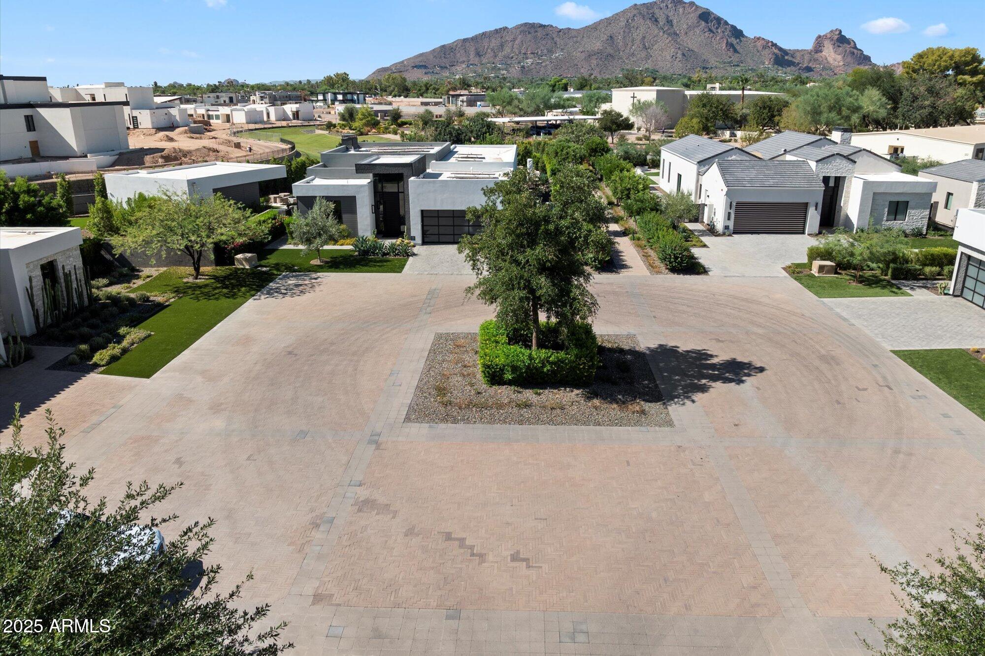 RITZ-CARLTON PARCEL B - Residential