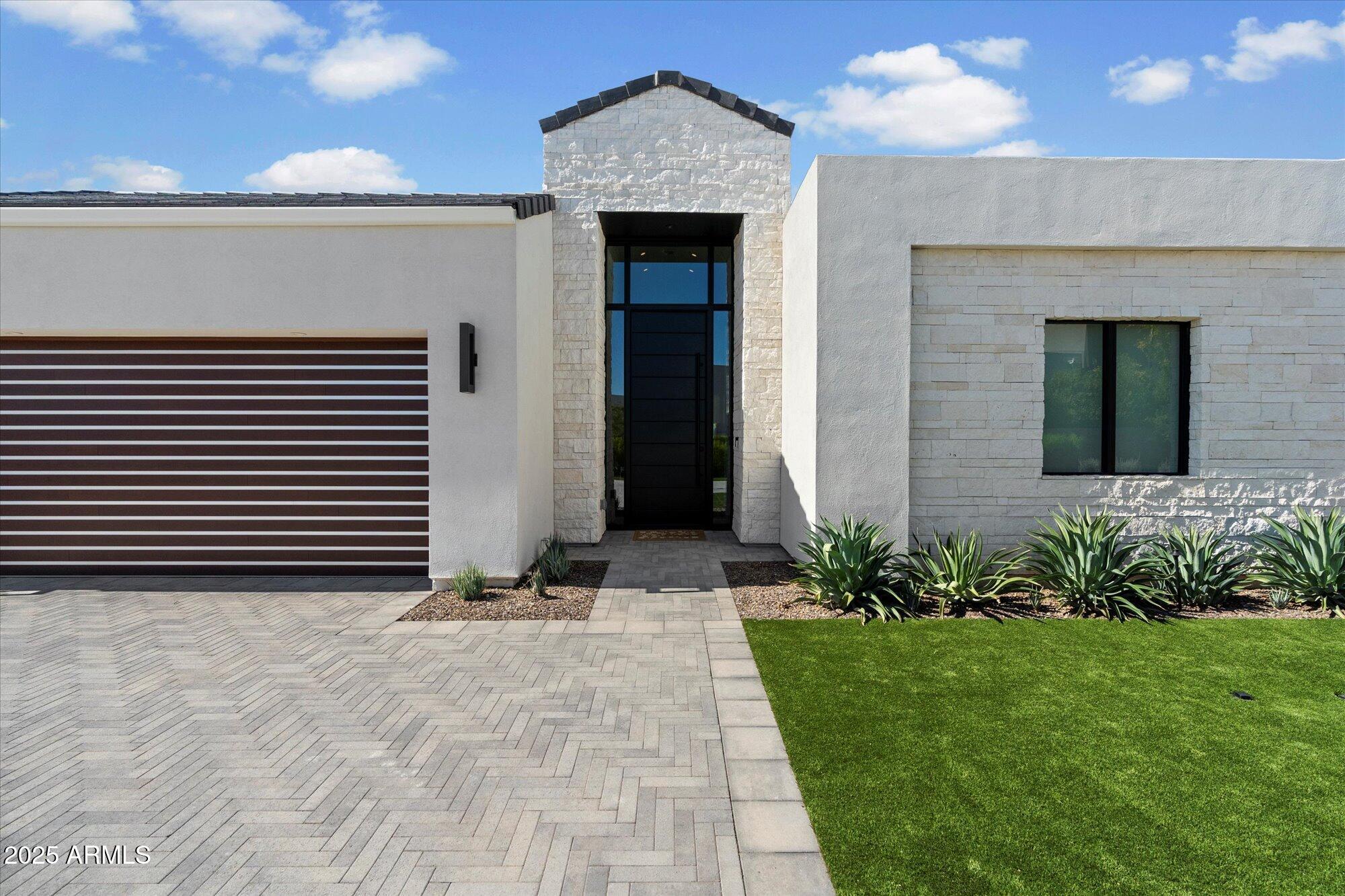 RITZ-CARLTON PARCEL B - Residential