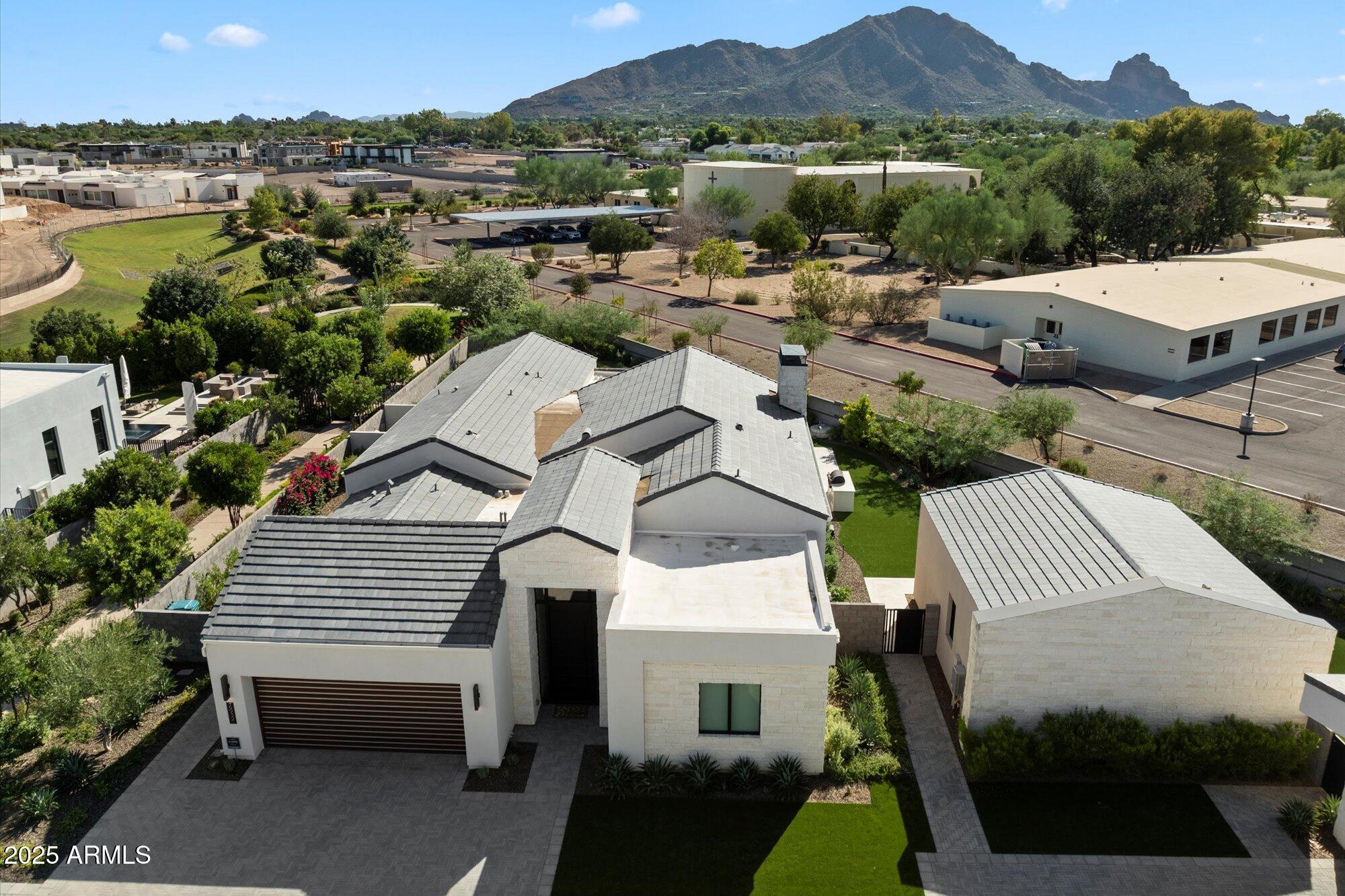 RITZ-CARLTON PARCEL B - Residential