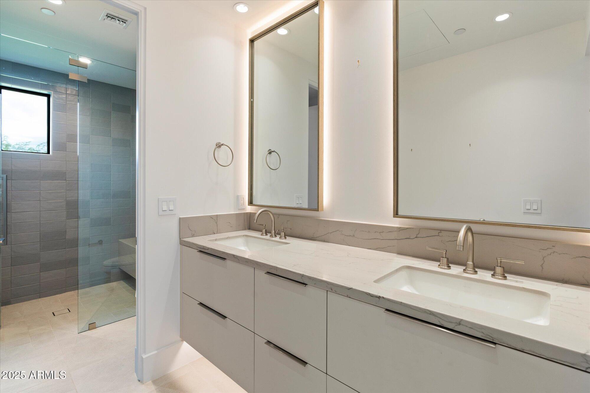 RITZ-CARLTON PARCEL B - Residential