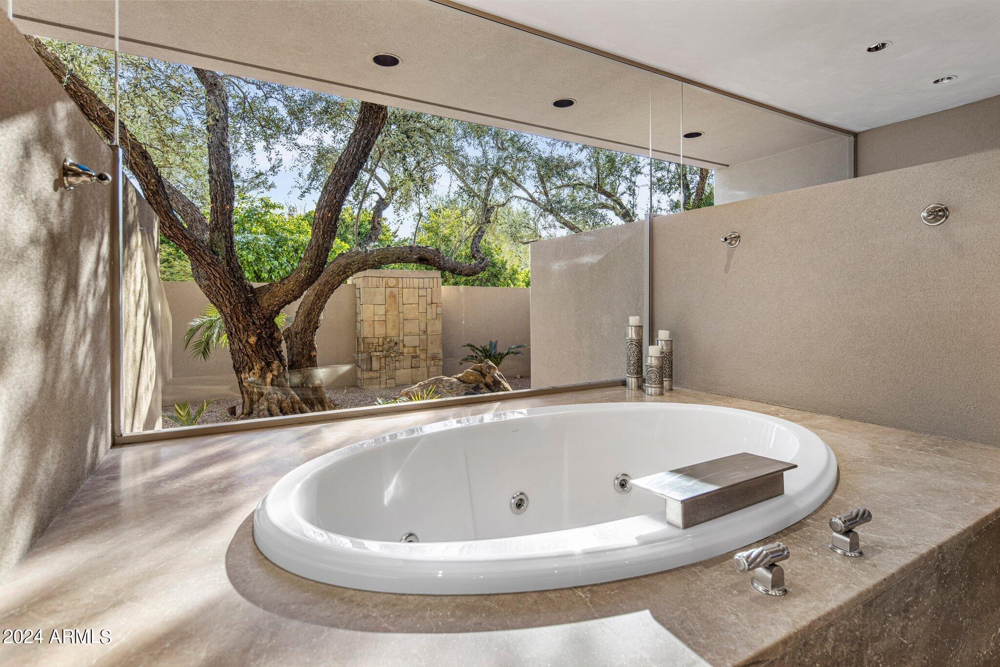 PARADISE COUNTRY CLUB ESTATES - Residential