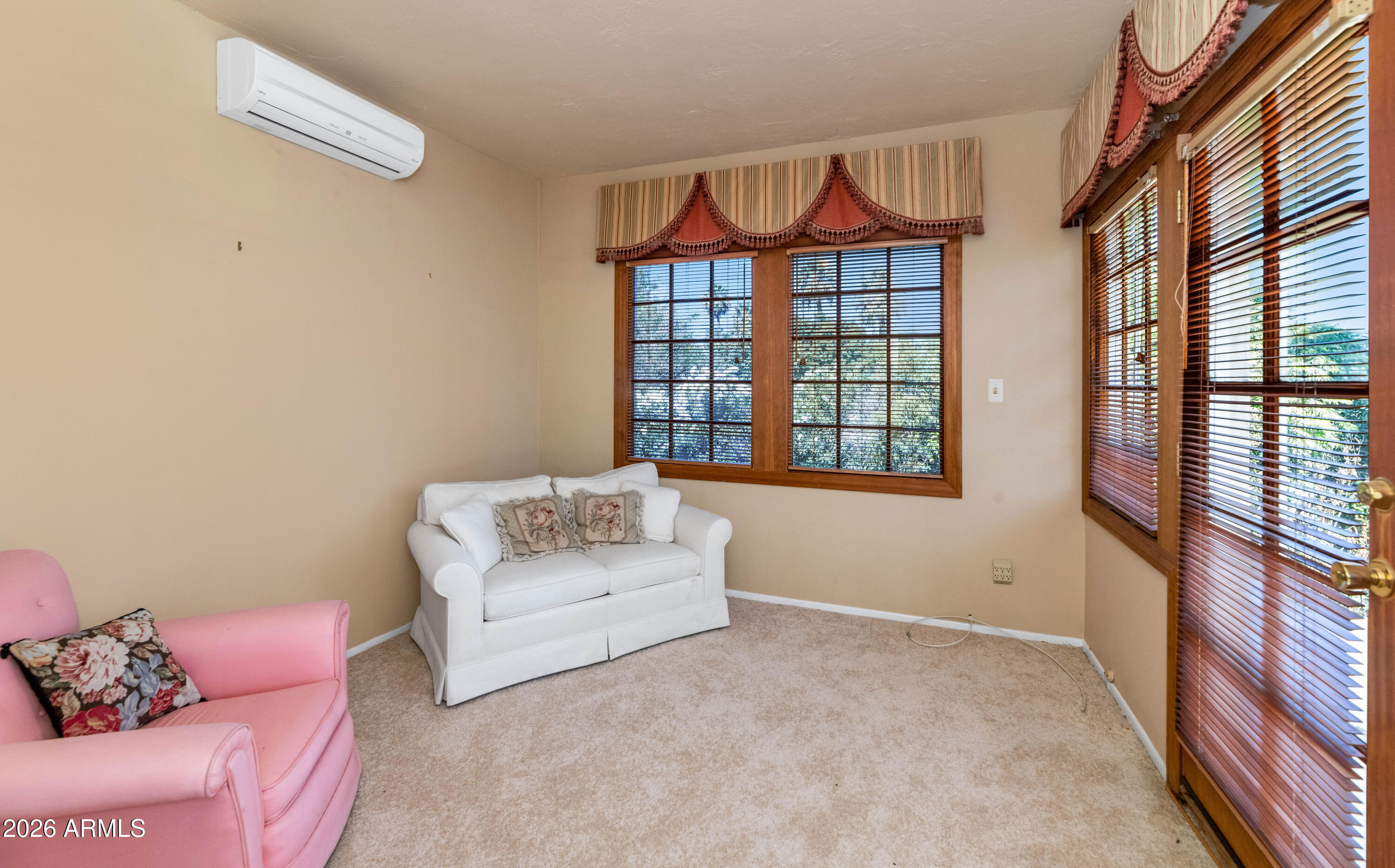 COUNTRY CLUB PLACE - Residential