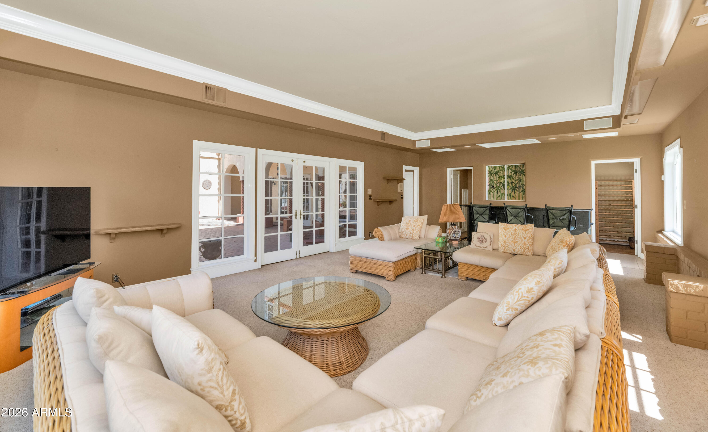 COUNTRY CLUB PLACE - Residential