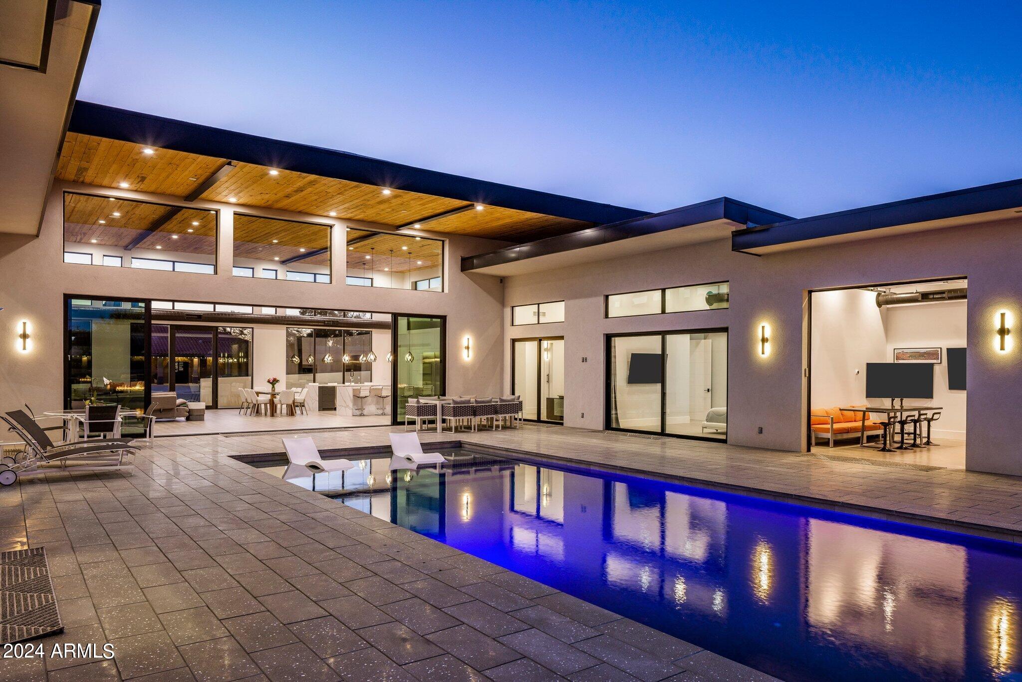 DESERT ESTATES 4 - Residential
