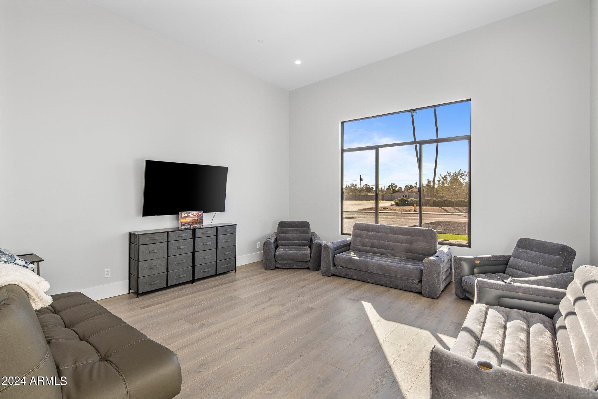 DESERT ESTATES 4 - Residential