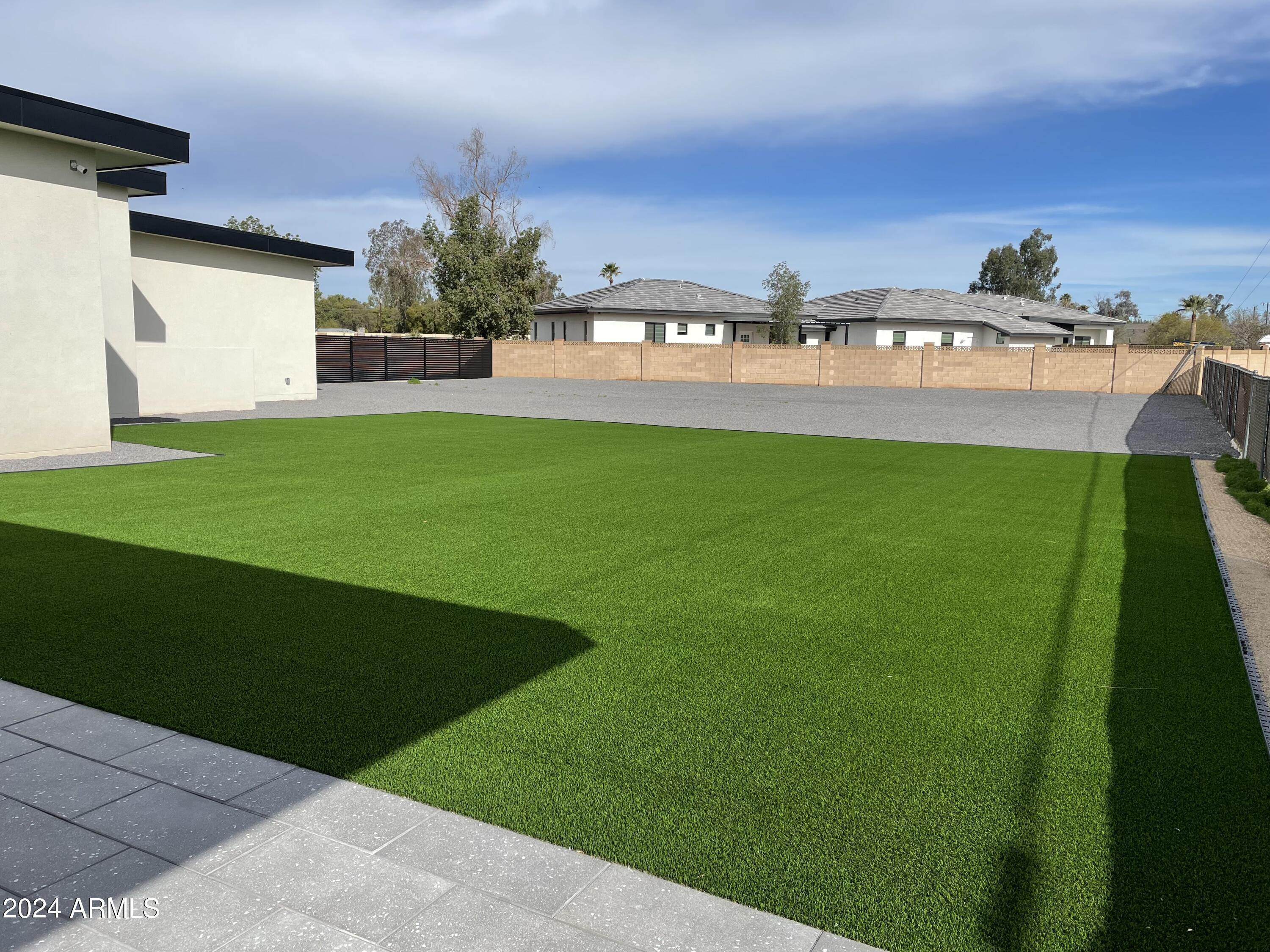 DESERT ESTATES 4 - Residential