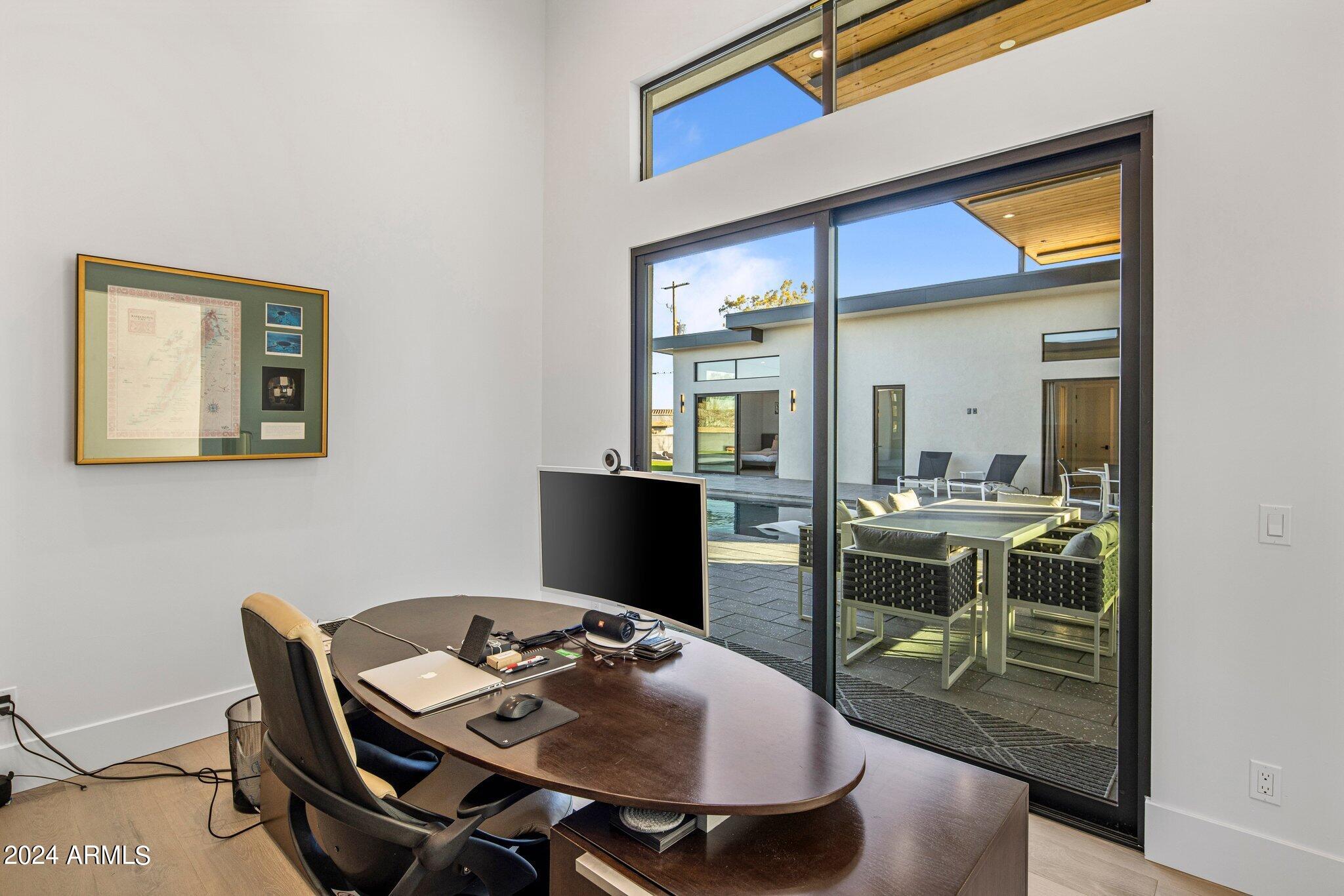DESERT ESTATES 4 - Residential
