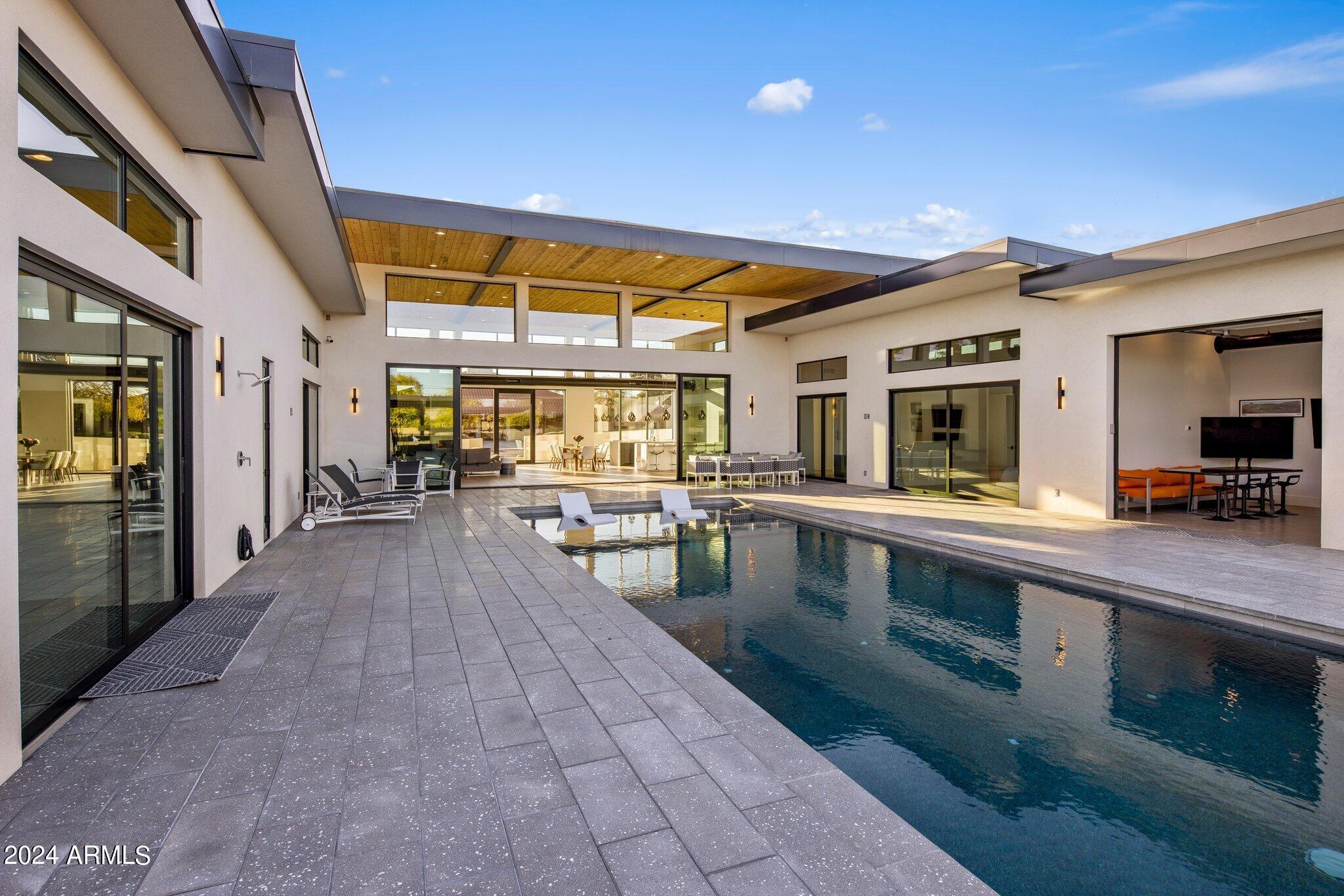 DESERT ESTATES 4 - Residential