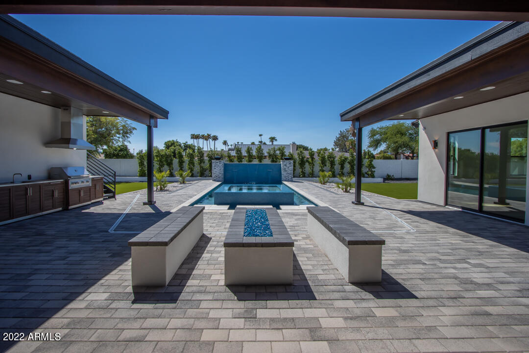 LAS SOMBRAS 2 - Residential
