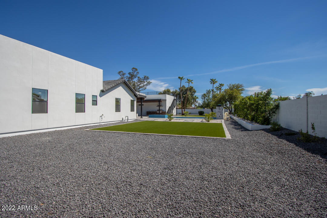 LAS SOMBRAS 2 - Residential