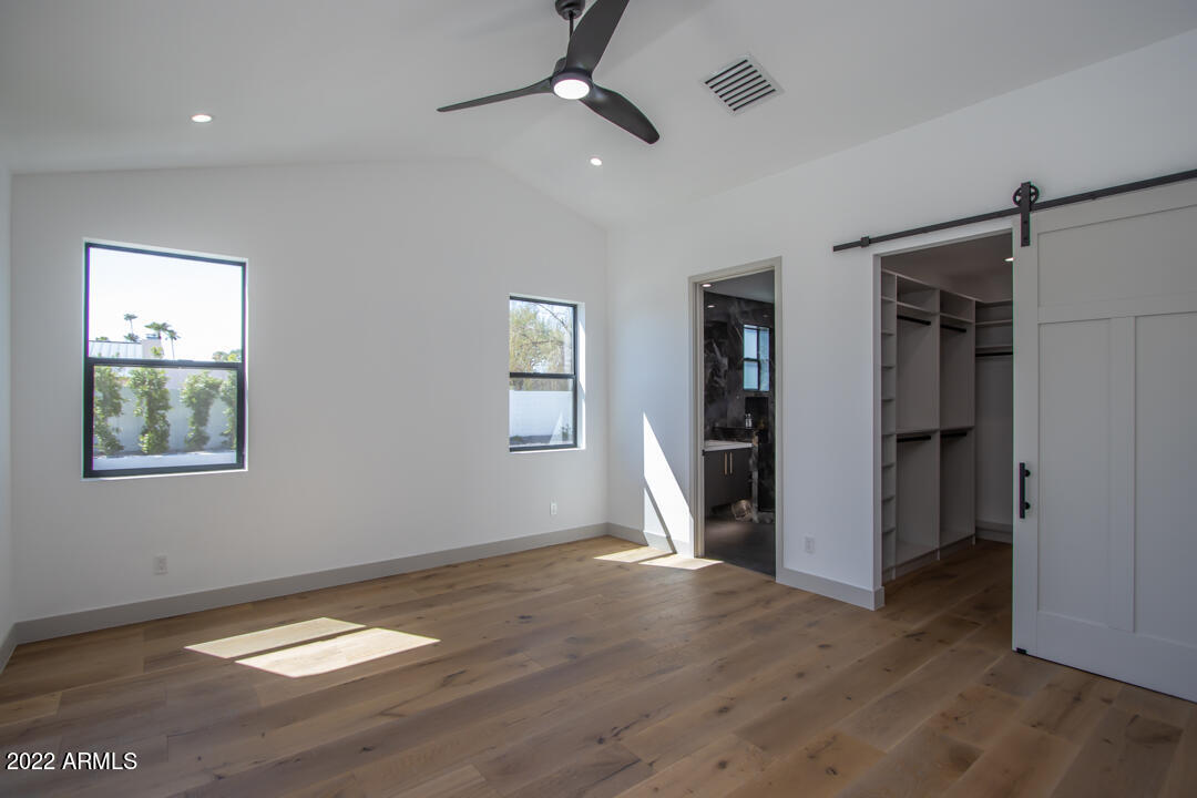 LAS SOMBRAS 2 - Residential