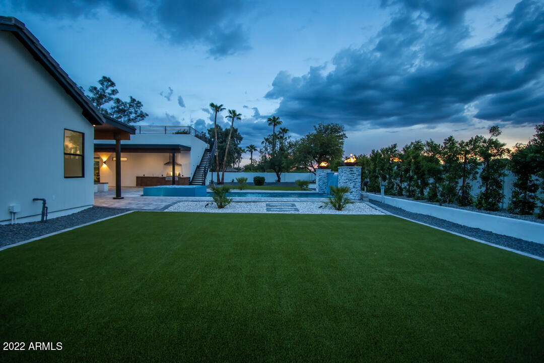 LAS SOMBRAS 2 - Residential