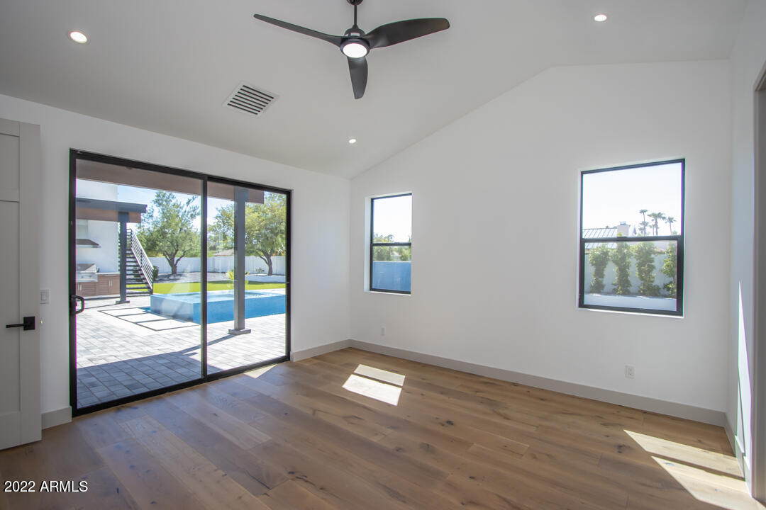 LAS SOMBRAS 2 - Residential
