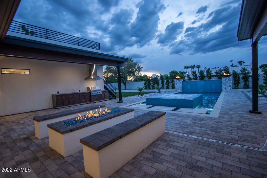 LAS SOMBRAS 2 - Residential