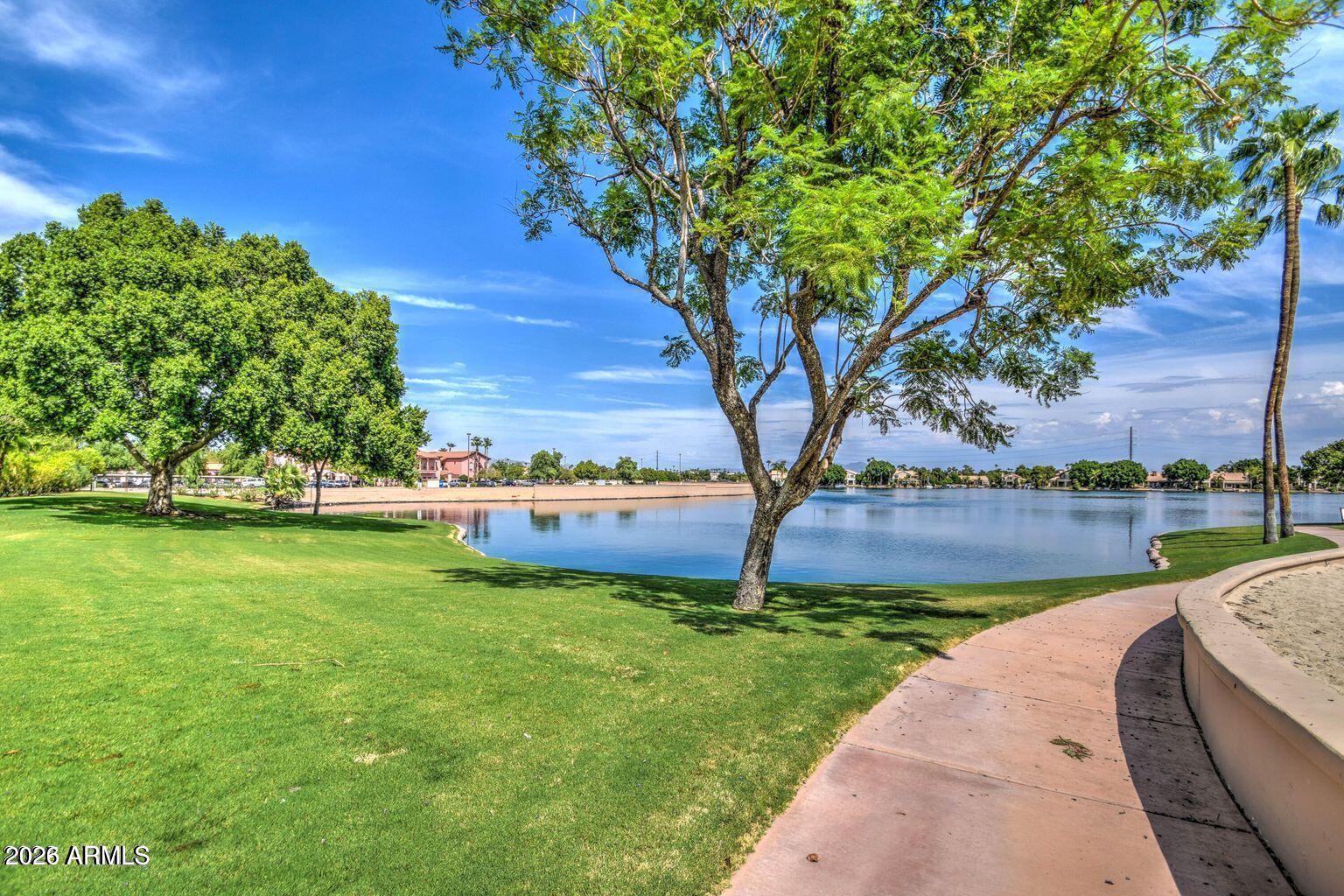 LA JOLLA VILLAGE LOT 1-86 TR A-E G - Residential