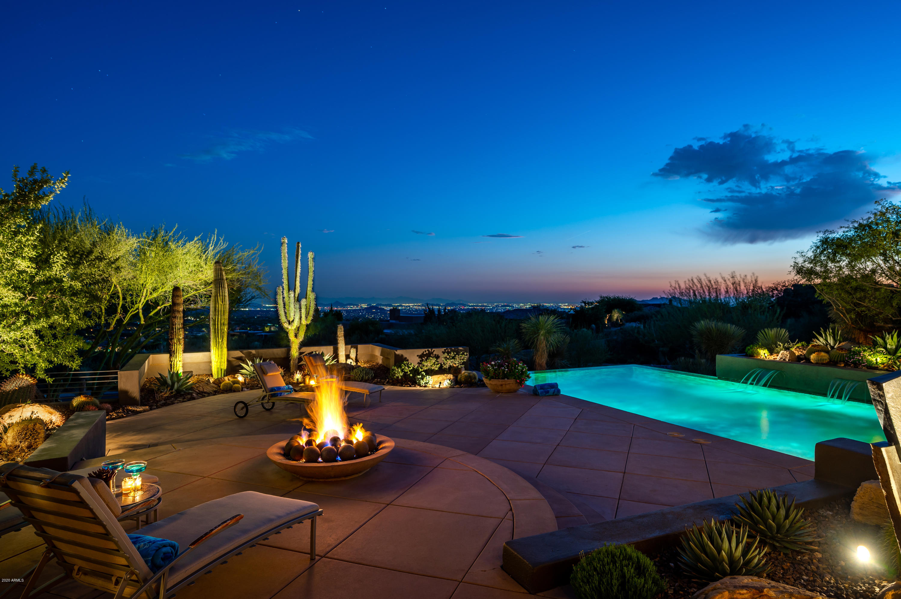 DESERT MOUNTAIN - Residential