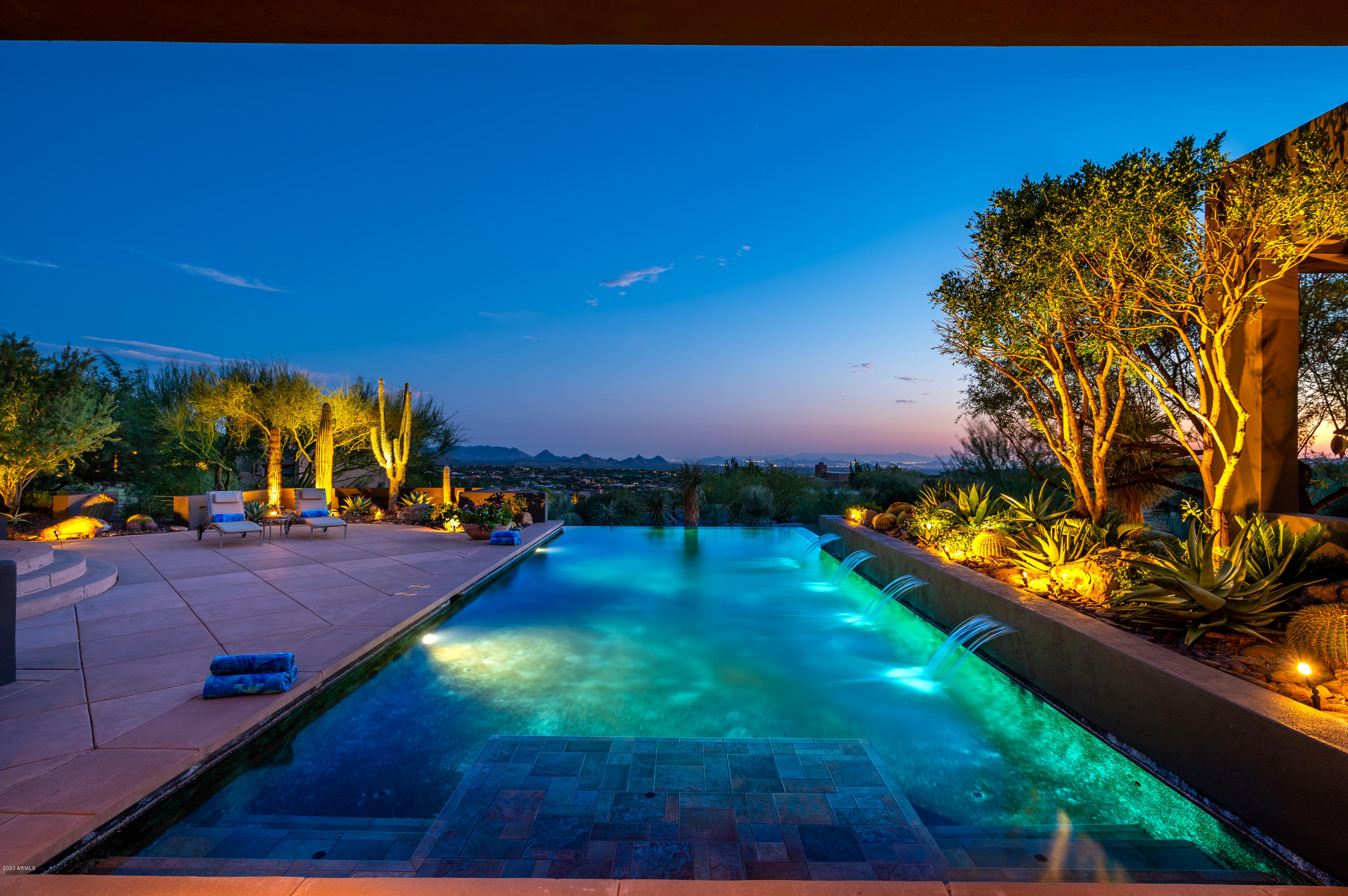 DESERT MOUNTAIN - Residential